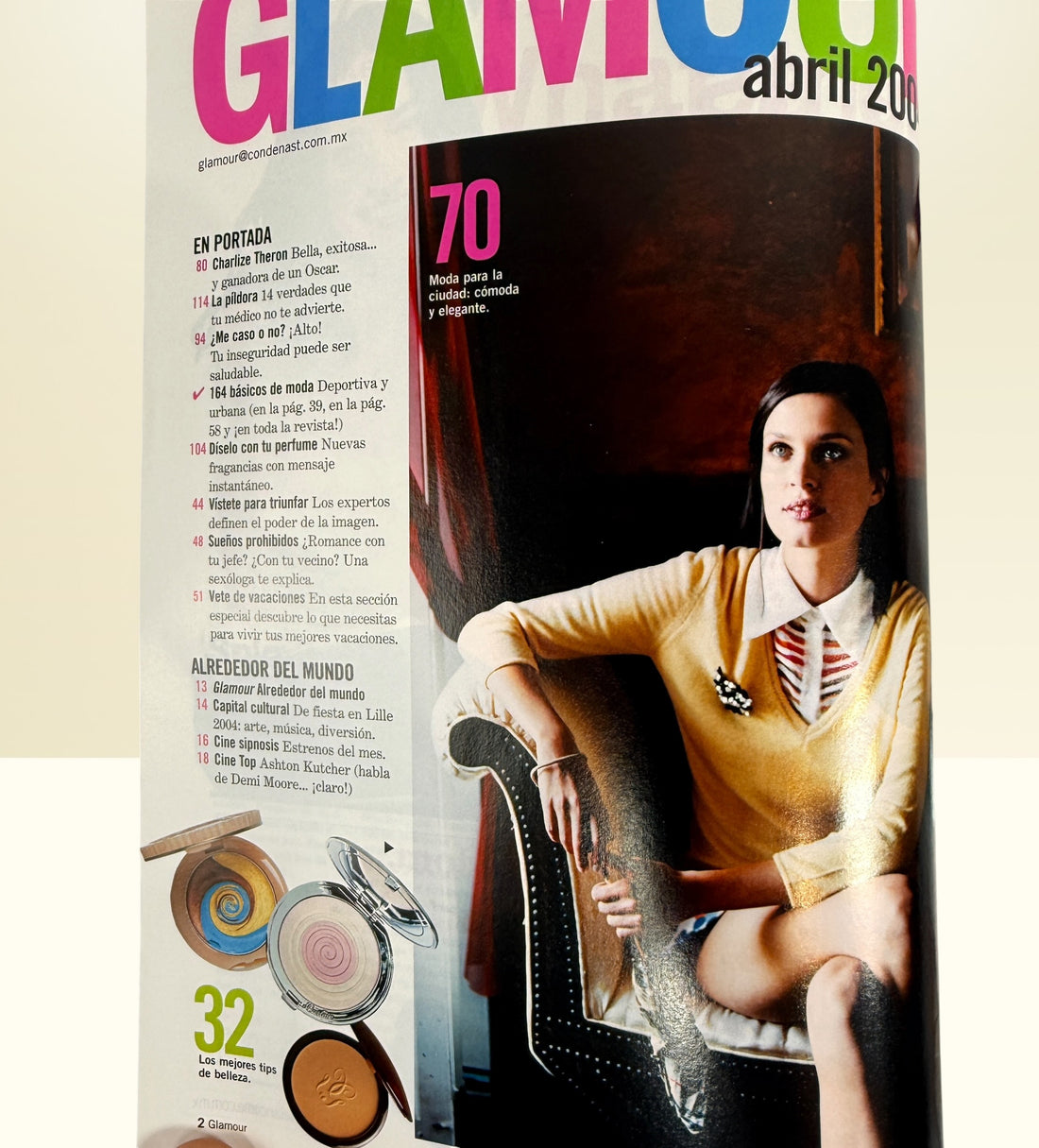Vintage Glamour México April 2004 magazine featuring Charlize Theron cover with Y2K fashion editorials and collectible Givenchy advertising.