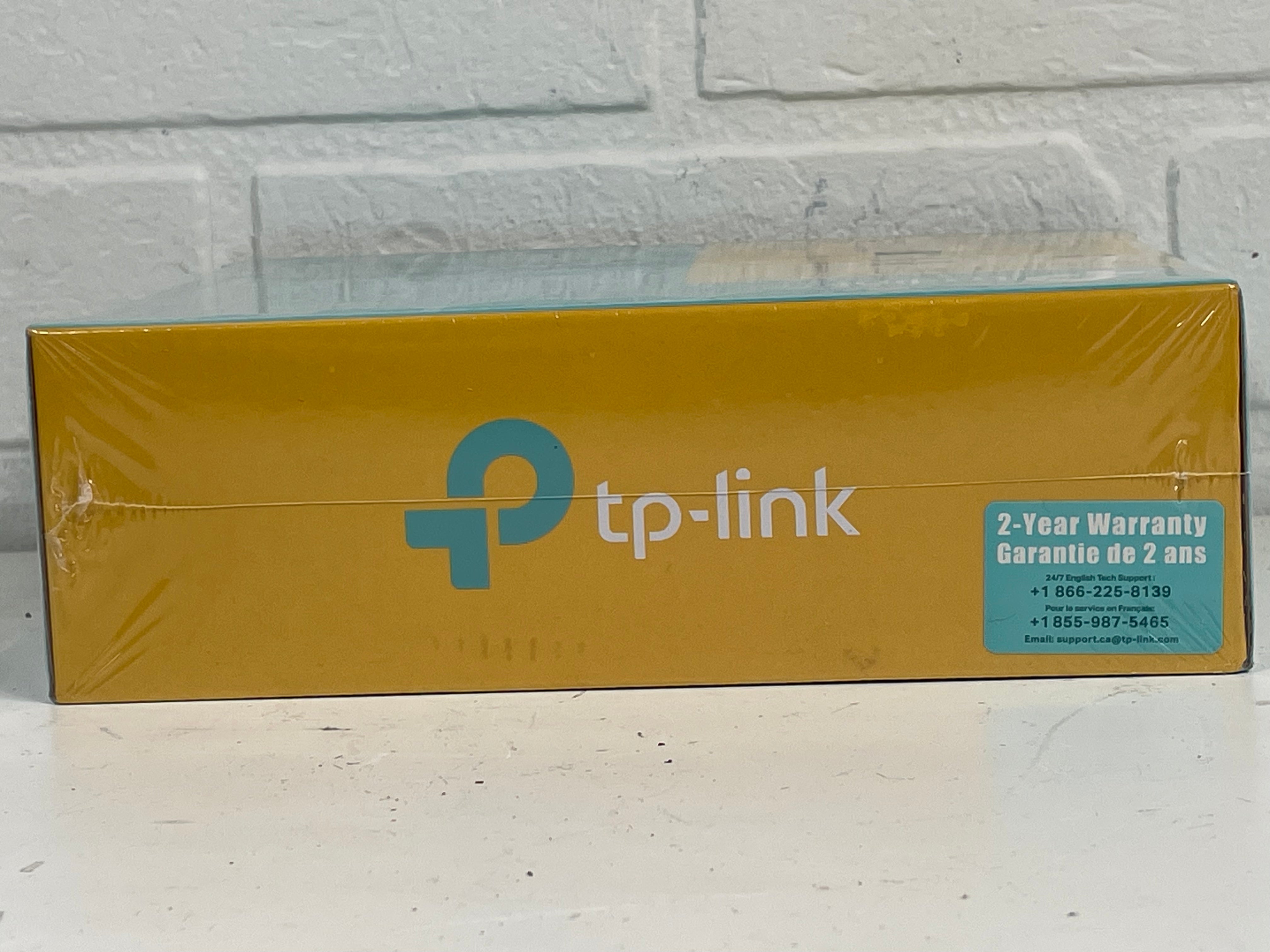TP-Link TL-POE150S Gigabit PoE Injector | IEEE 802.3af | 15.4W Power Over Ethernet