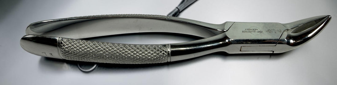 Vintage KNY Scherrer German dental extraction forceps No. 72. Chrome-plated oral surgery instrument collectible in very good vintage condition.