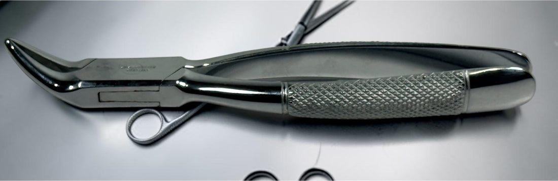 Vintage KNY Scherrer German dental extraction forceps No. 72. Chrome-plated oral surgery instrument collectible in very good vintage condition.