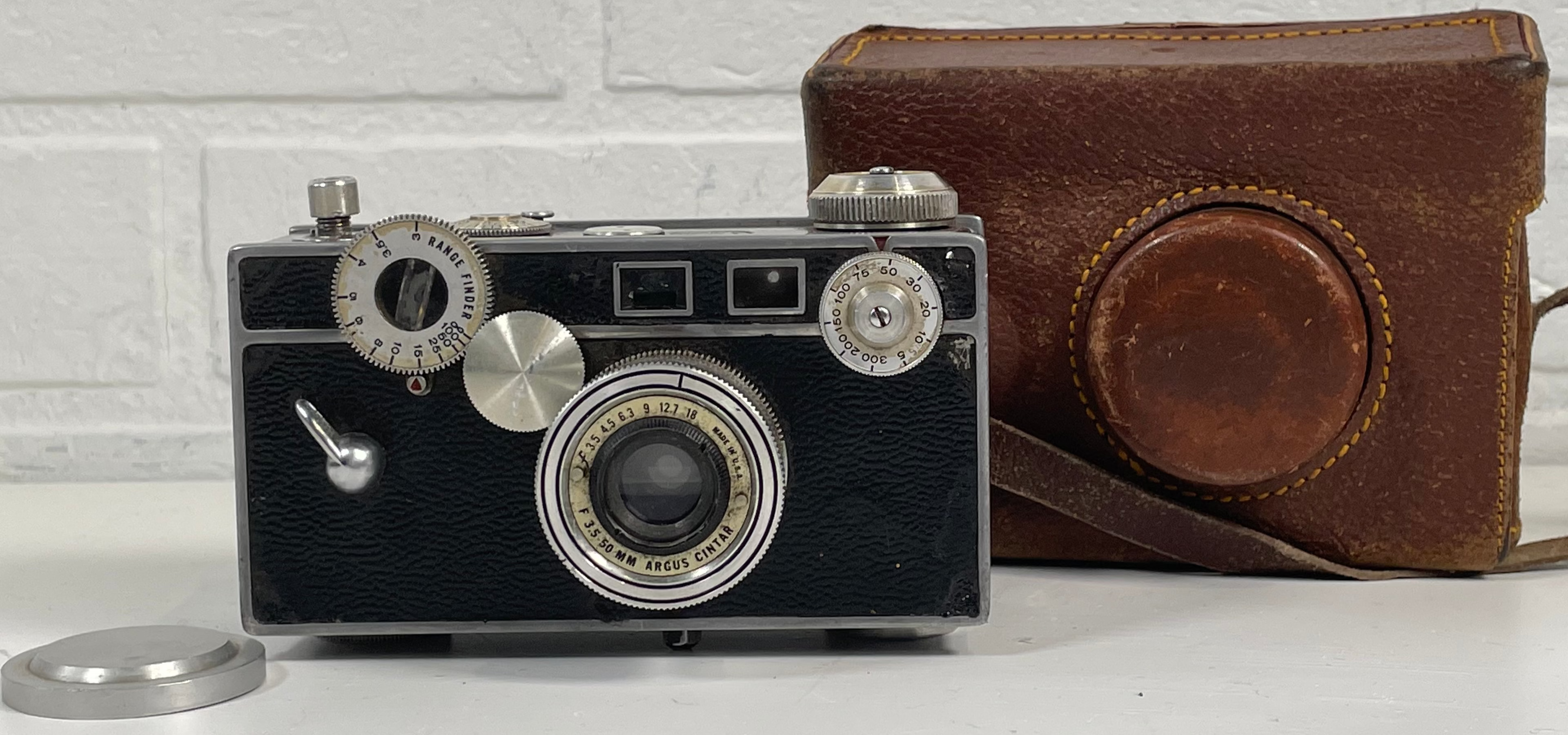 Argus C3 35mm Rangefinder Camera w/ Cintar 50mm f/3.5 Lens + Case – Very Good Condition