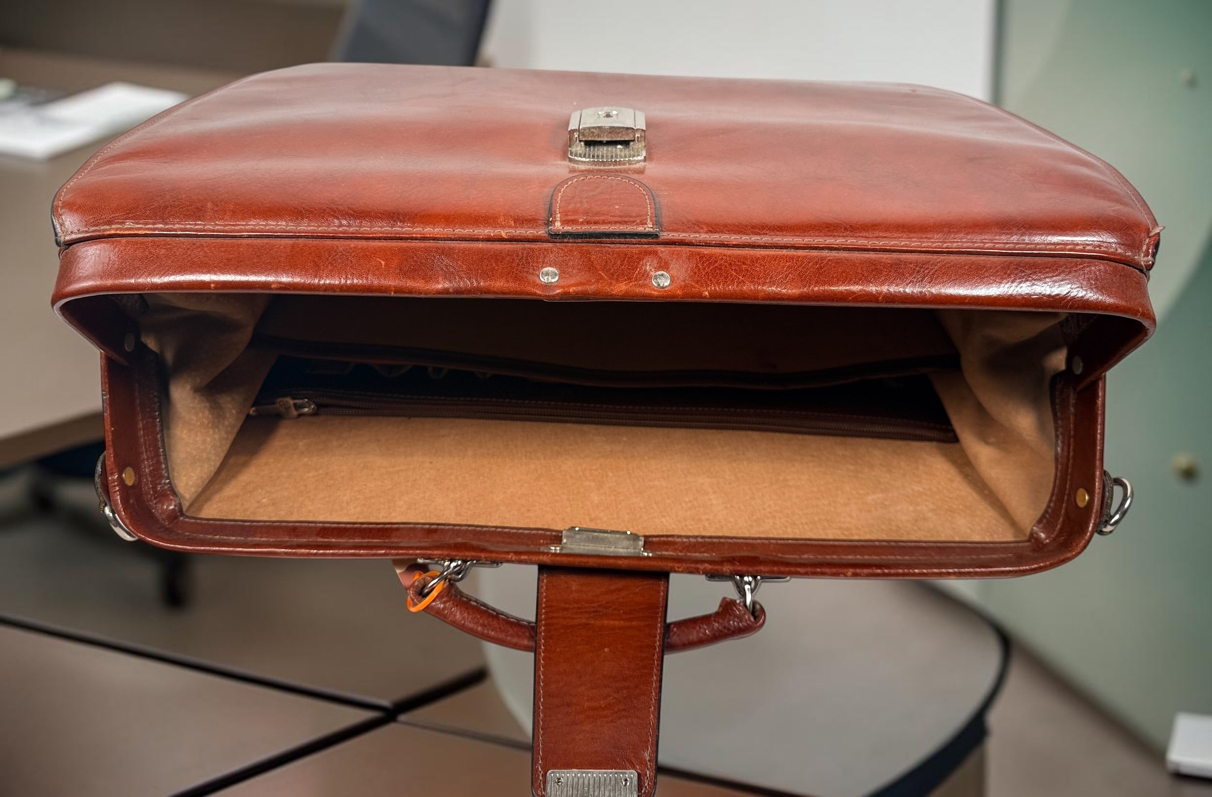Attaché-case en cuir Jack Georges Triple Gusset, Cognac Executive.