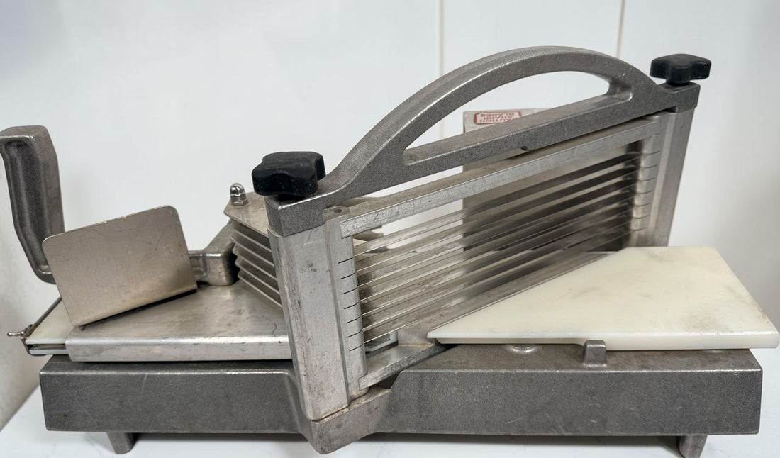 Nemco Easy LettuceKutter 56600-L3 commercial lettuce cutter made in USA. NSF-certified food prep equipment with stainless blades and heavy-duty cast aluminum construction.