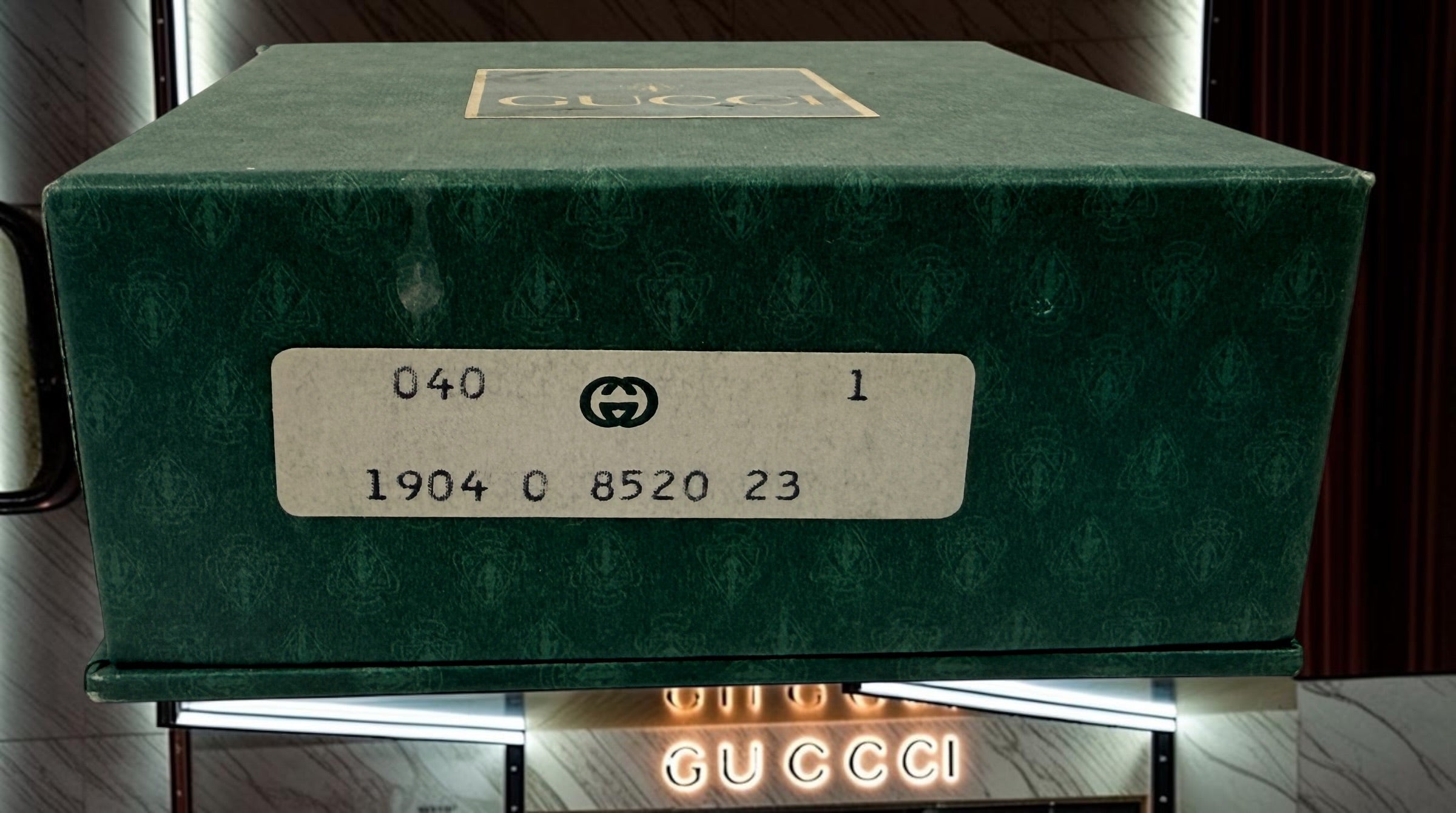 Vintage Gucci shoe care kit with original branded presentation box and Marrone Chiaro leather cream. Authentic luxury accessory from the 1980s–1990s.
