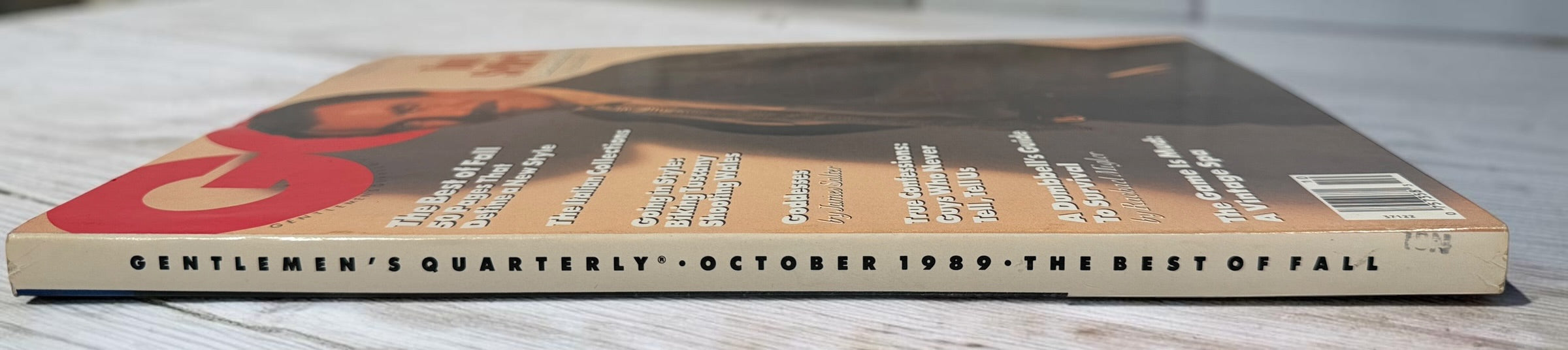 Vintage GQ October 1989 magazine featuring Tom Selleck cover story, Fall fashion editorial, Italian collections, Tuscany travel, and classic menswear content.