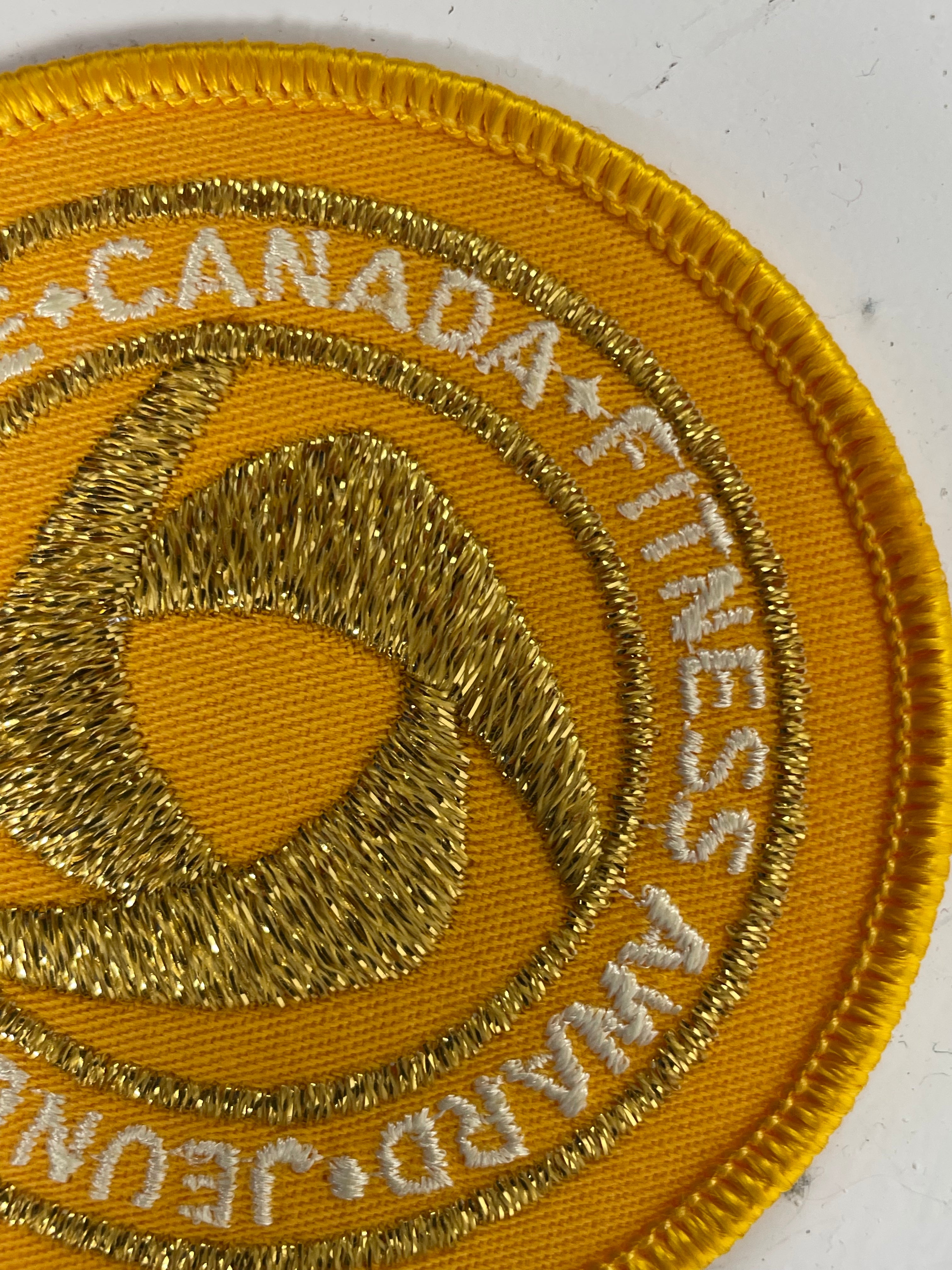 Vintage Canada Fitness Award Gold Patch – 1970s-80s Canadian Youth Program – Rare Bilingual