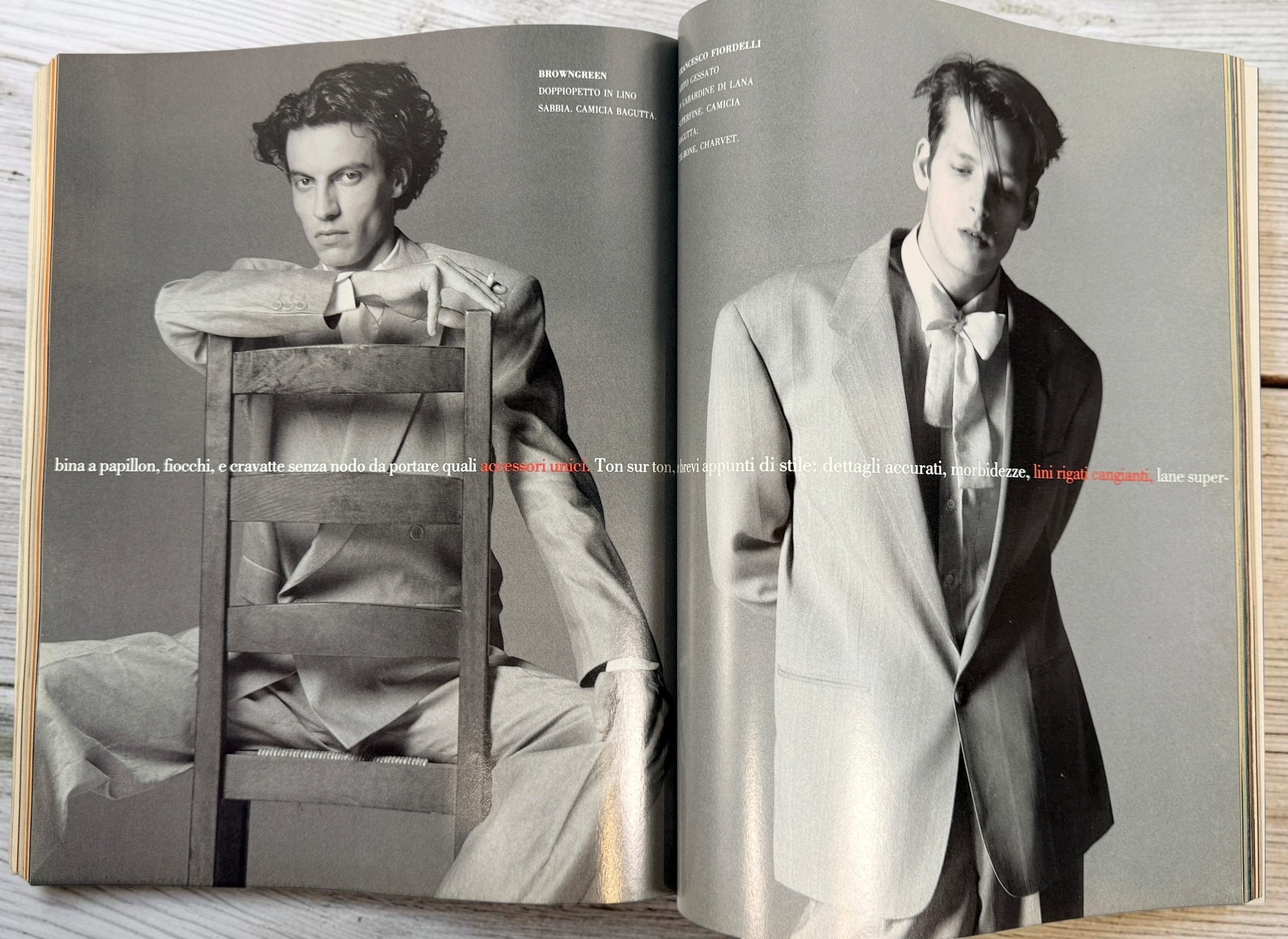 Vintage L’Uomo Vogue February 1989 Issue 193 featuring Julian Schnabel. Rare Italian fashion magazine covering menswear, art, design, and culture.