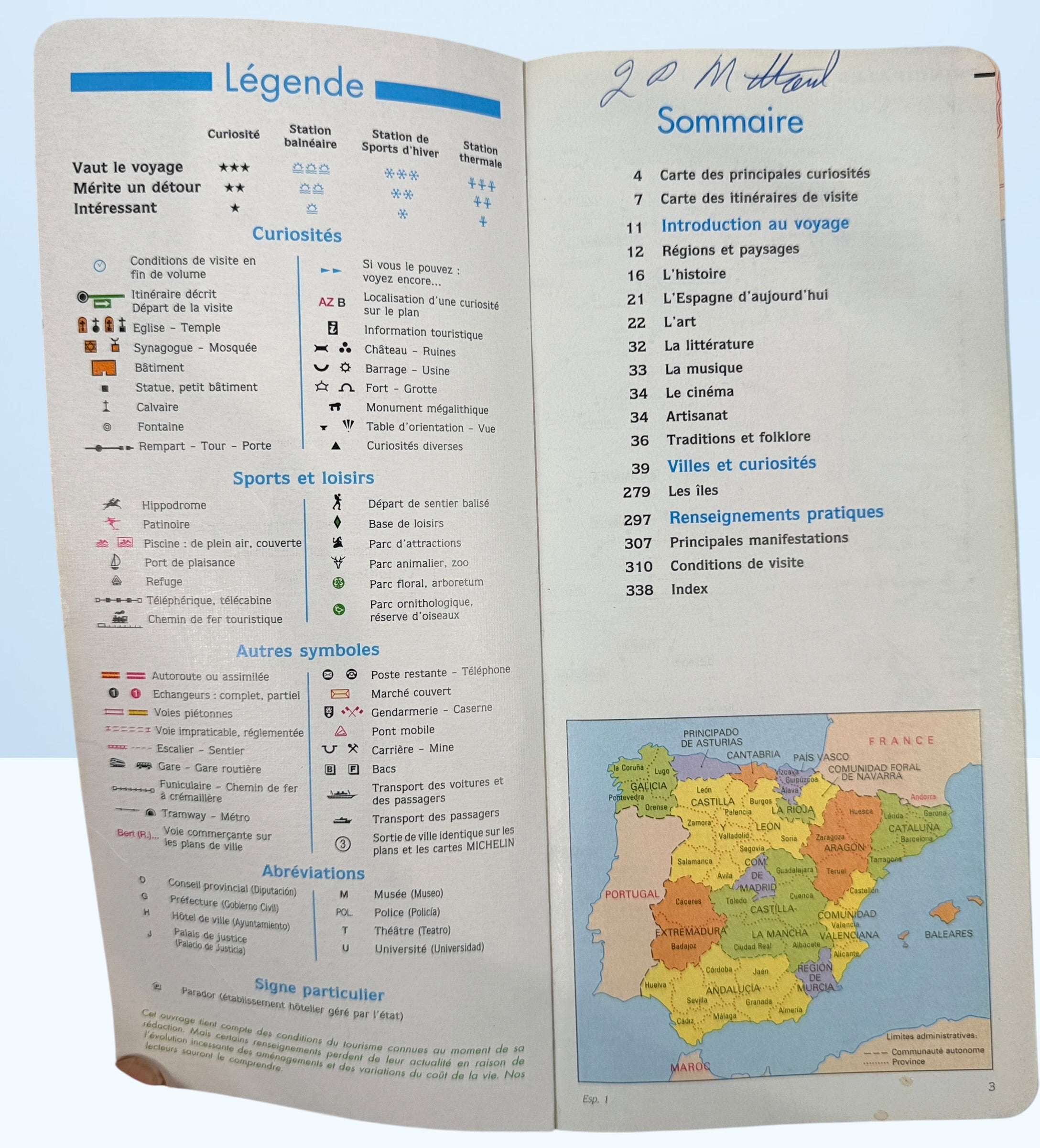 Vintage 1995 Michelin Espagne Green Guide in French. Classic Michelin travel book featuring maps, attractions, regional history, and travel information for Spain.