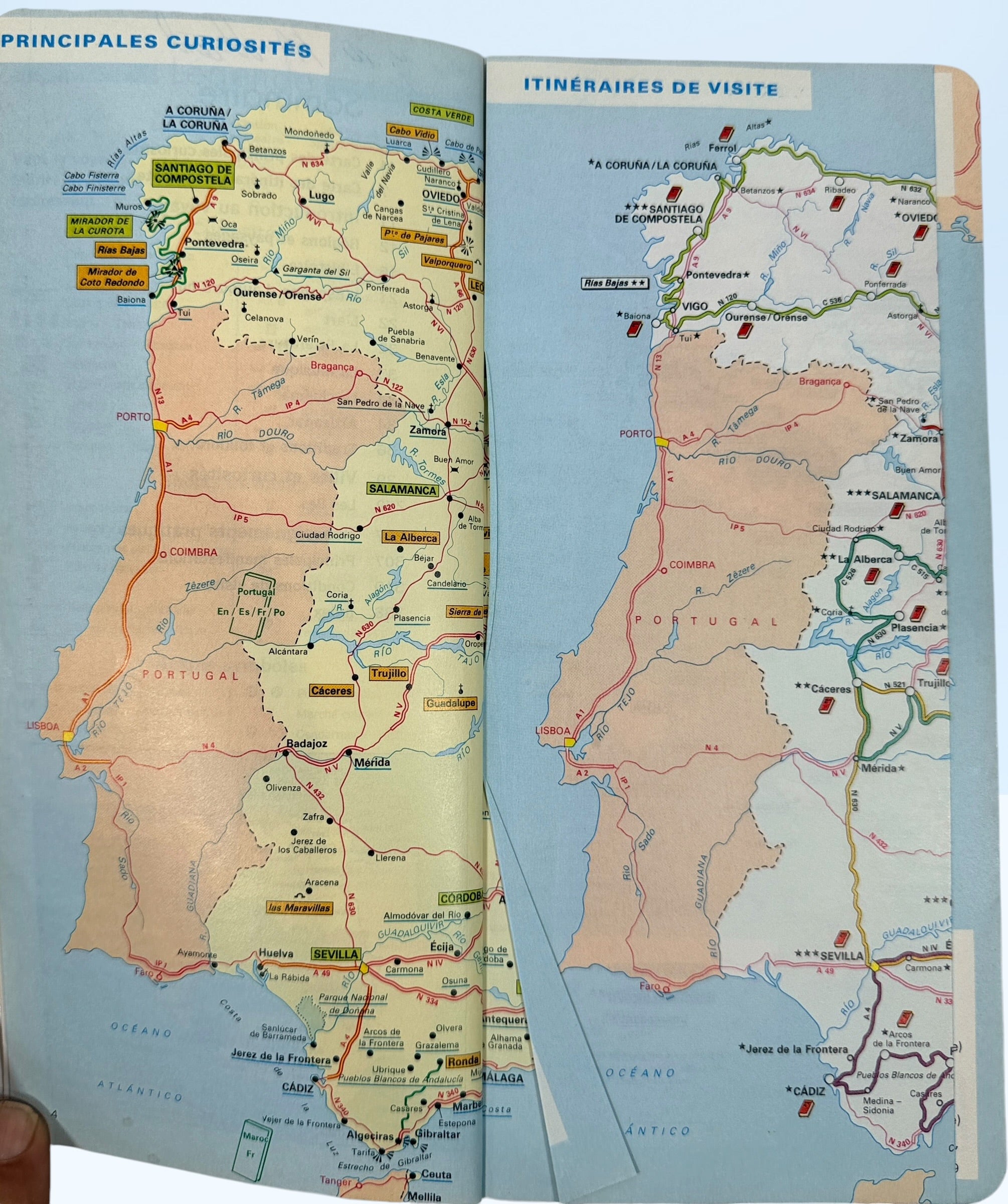 Vintage 1995 Michelin Espagne Green Guide in French. Classic Michelin travel book featuring maps, attractions, regional history, and travel information for Spain.