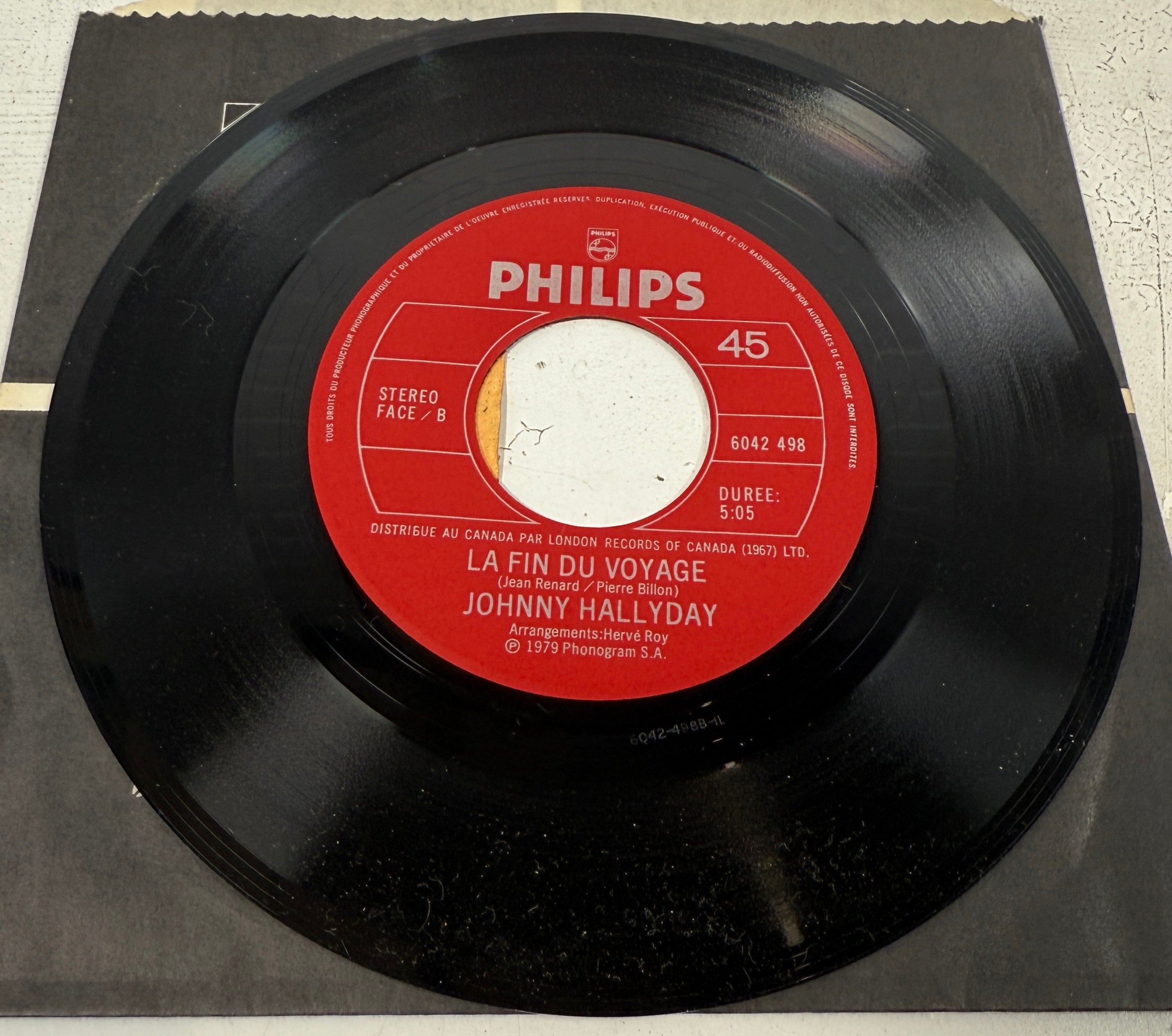 Johnny Hallyday – Toujours Là / La Fin du Voyage 45 RPM