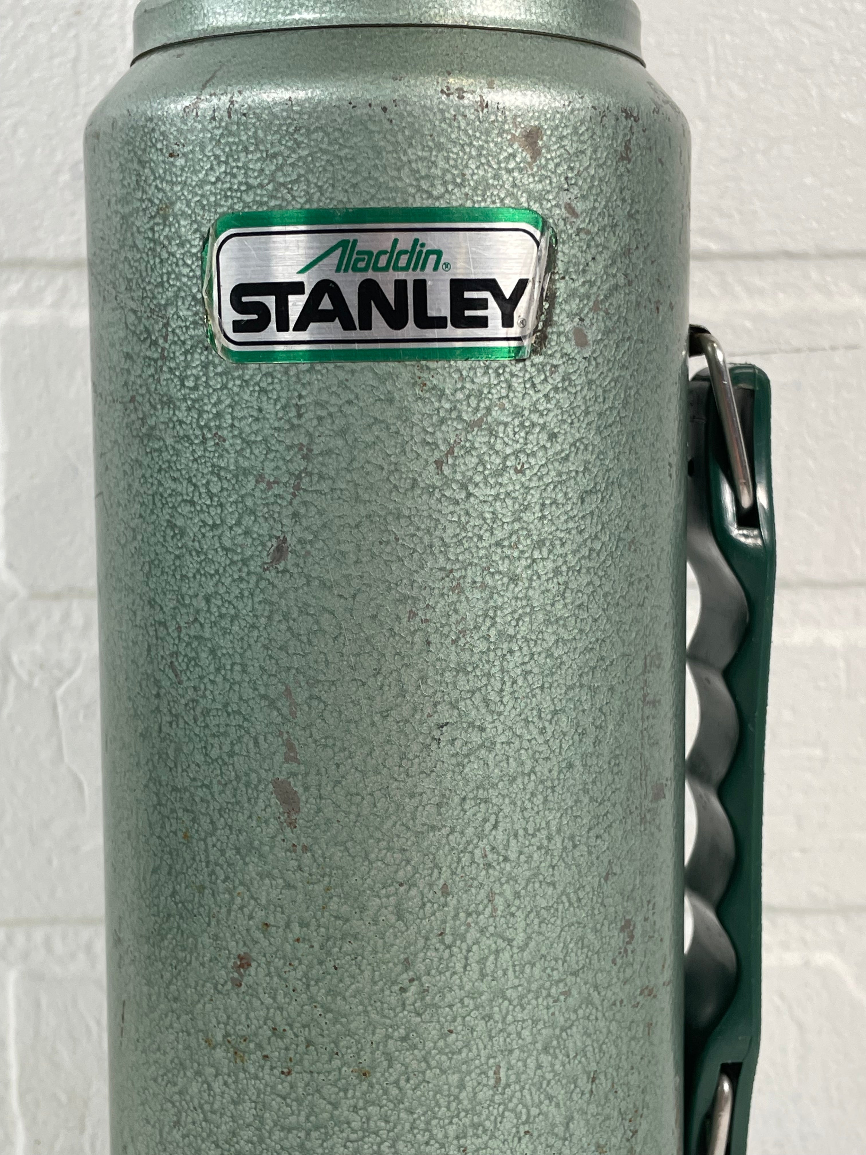 Vintage Stanley Aladdin Thermos – Hammertone Green – 1 Qt – Classic & Durable