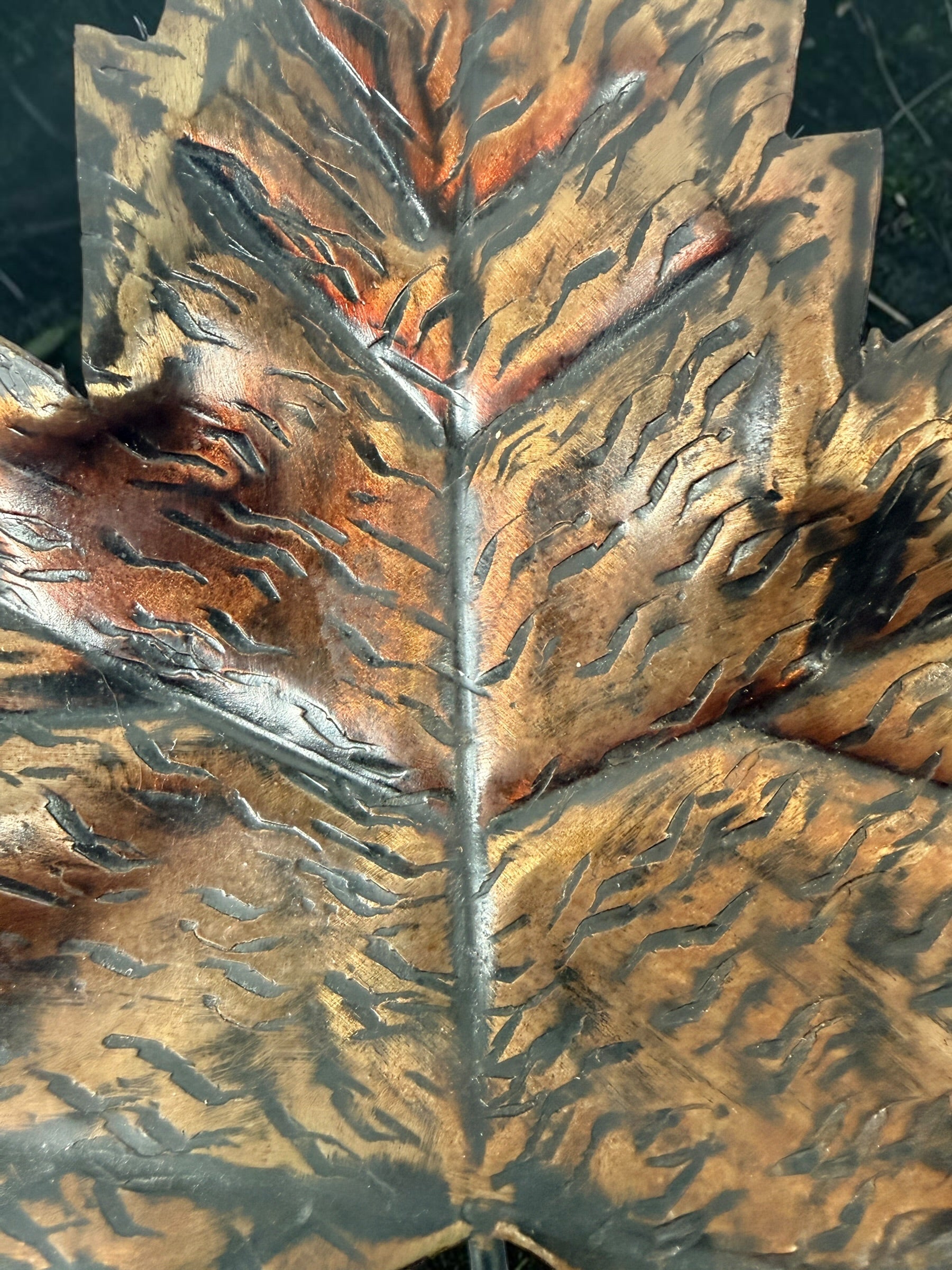 Authentic Au Fer Forge handcrafted maple leaf iron tray from Quebec. Vintage brutalist Canadian metalwork with original label and flame patina finish.