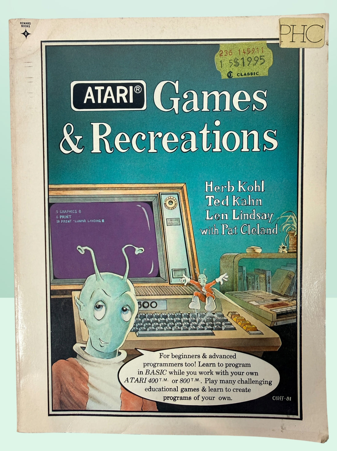 Vintage Atari Games &amp; Recreations programming book for Atari 400 and 800 computers. Classic BASIC coding guide featuring games, graphics, sound and color projects.