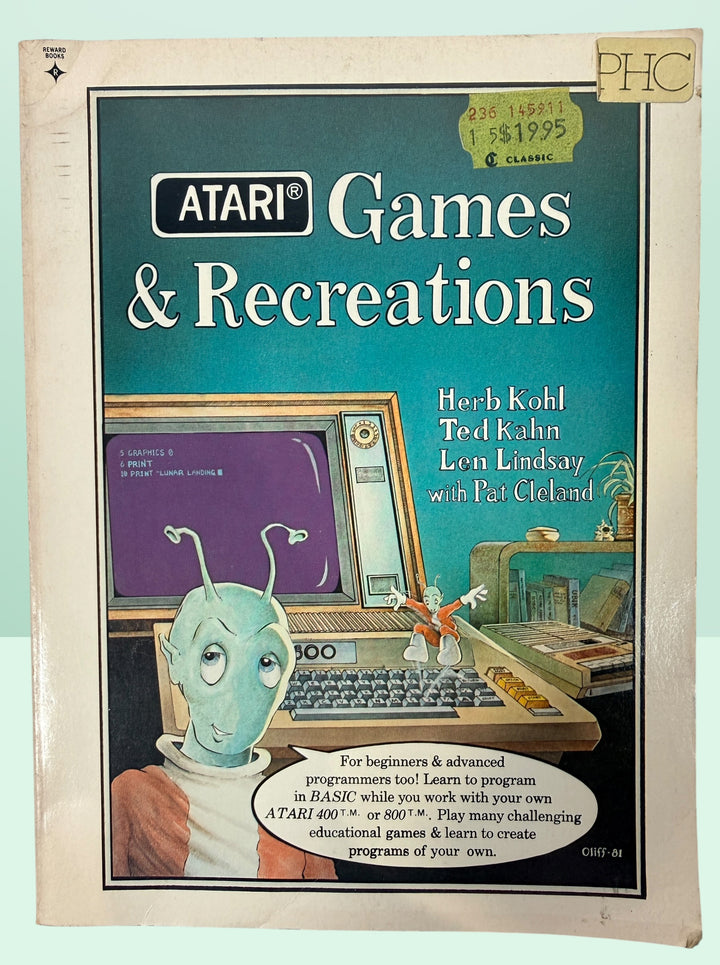 Vintage Atari Games &amp; Recreations programming book for Atari 400 and 800 computers. Classic BASIC coding guide featuring games, graphics, sound and color projects.
