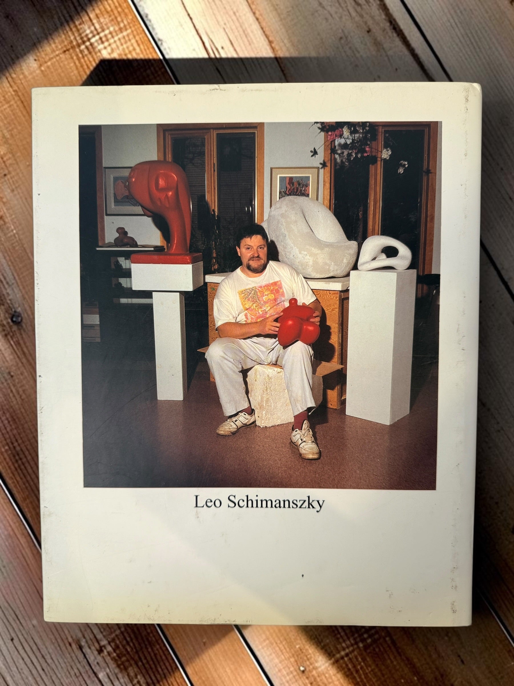 Signed Leo Schimanszky exhibition catalogue featuring sculpture and painting, with artist inscription and original sketch. Rare multilingual art reference book.