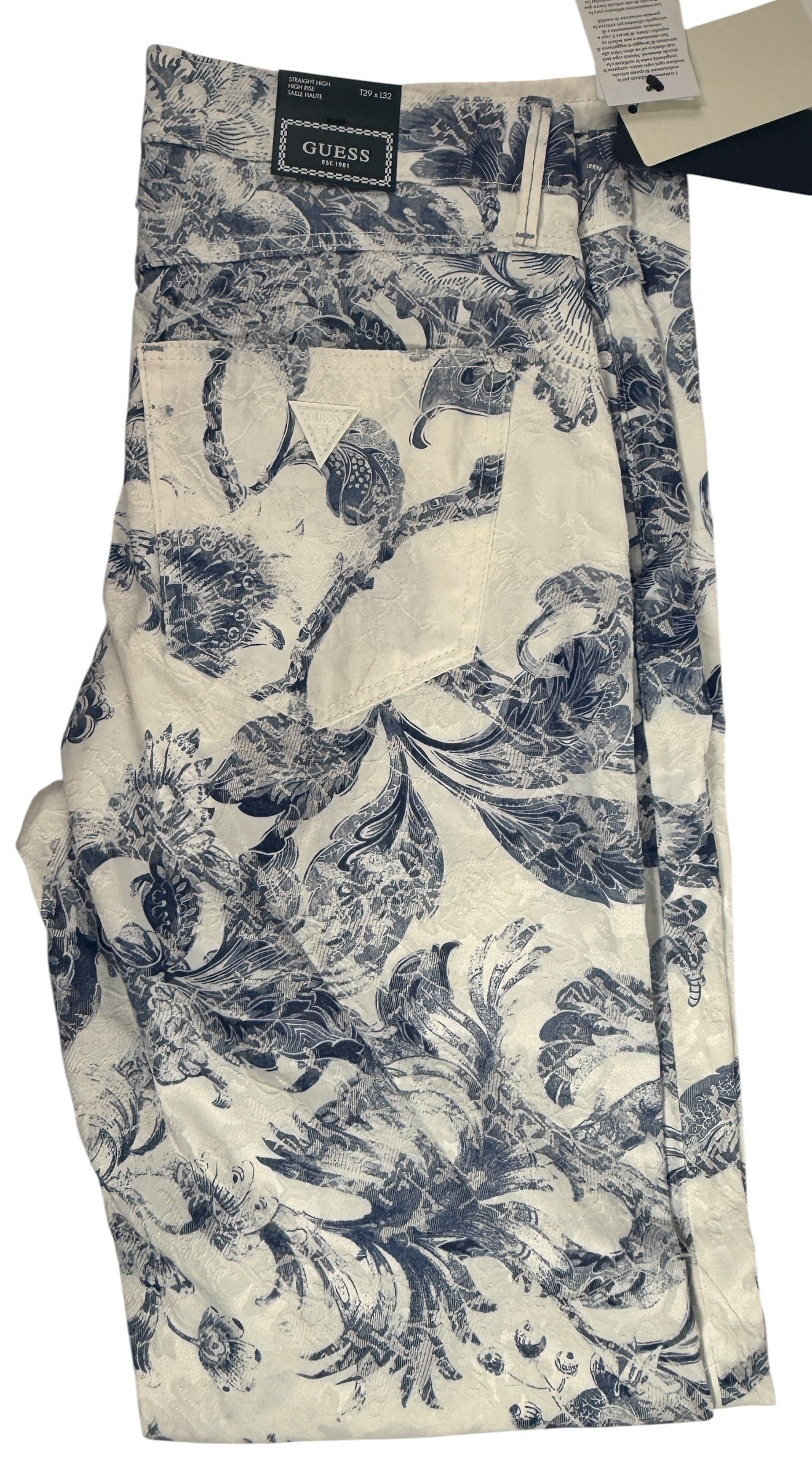 NWT GUESS 1981 Straight High Rise Jeans in Porcelain Flower print. Blue and white floral toile jacquard denim, size 29x32, slim straight fit.