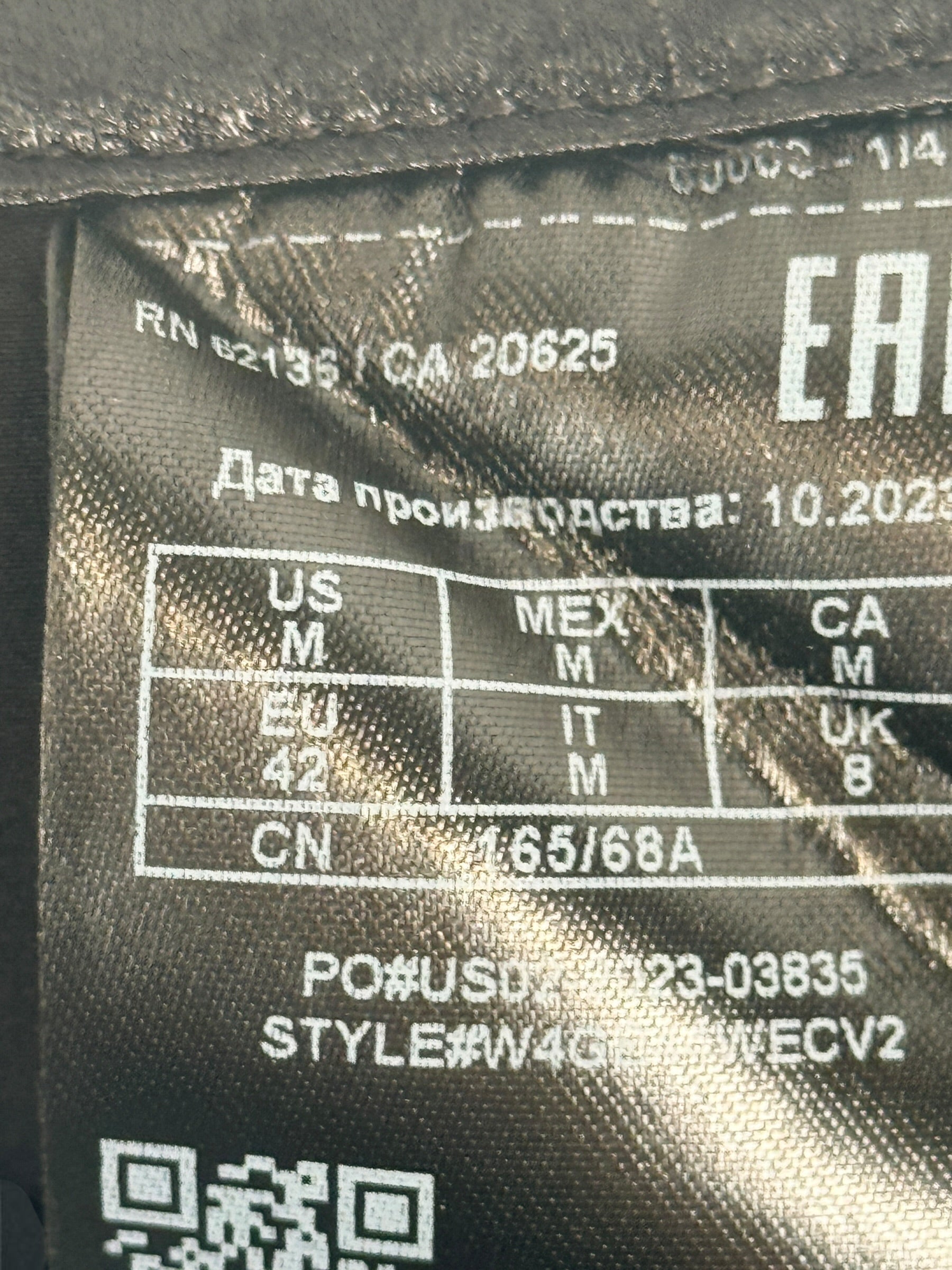 Pantalon cargo en satin GUESS ECO Jamie, noir de jais, neuf avec étiquette