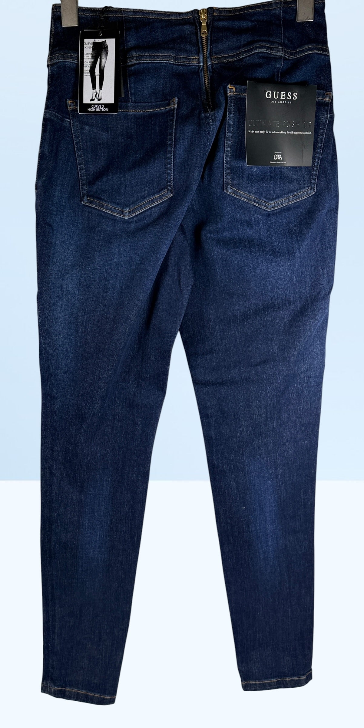 GUESS Curve X High Button skinny jeans in Ultimate Dark wash. High-rise stretch denim with gold-tone button accents. New with tags, size 29x30.