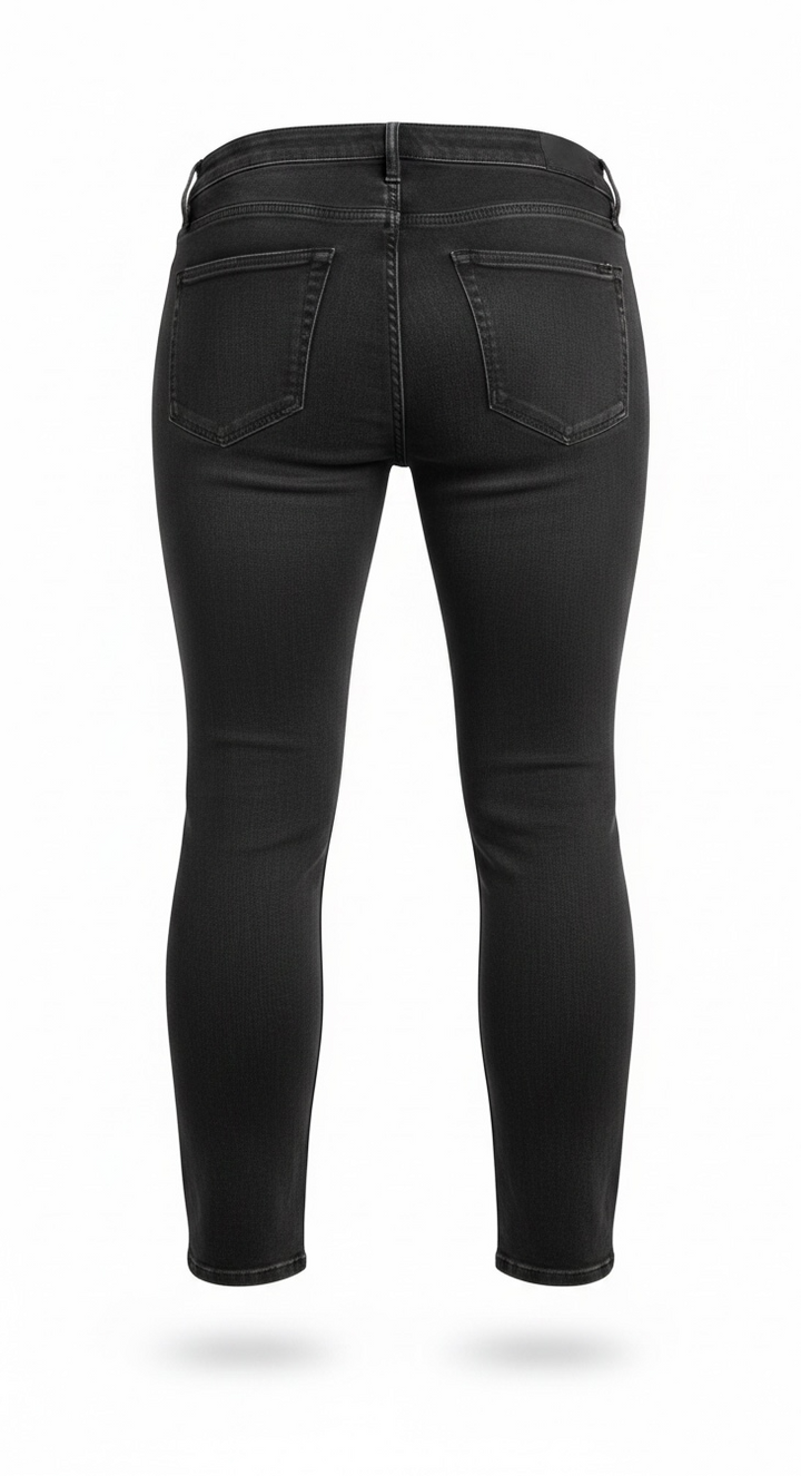 NWT GUESS Sexy Curve Skinny Mid jeans in black vintage wash featuring a lace-up front, stretch denim construction, and flattering curve fit. Size 29x27.