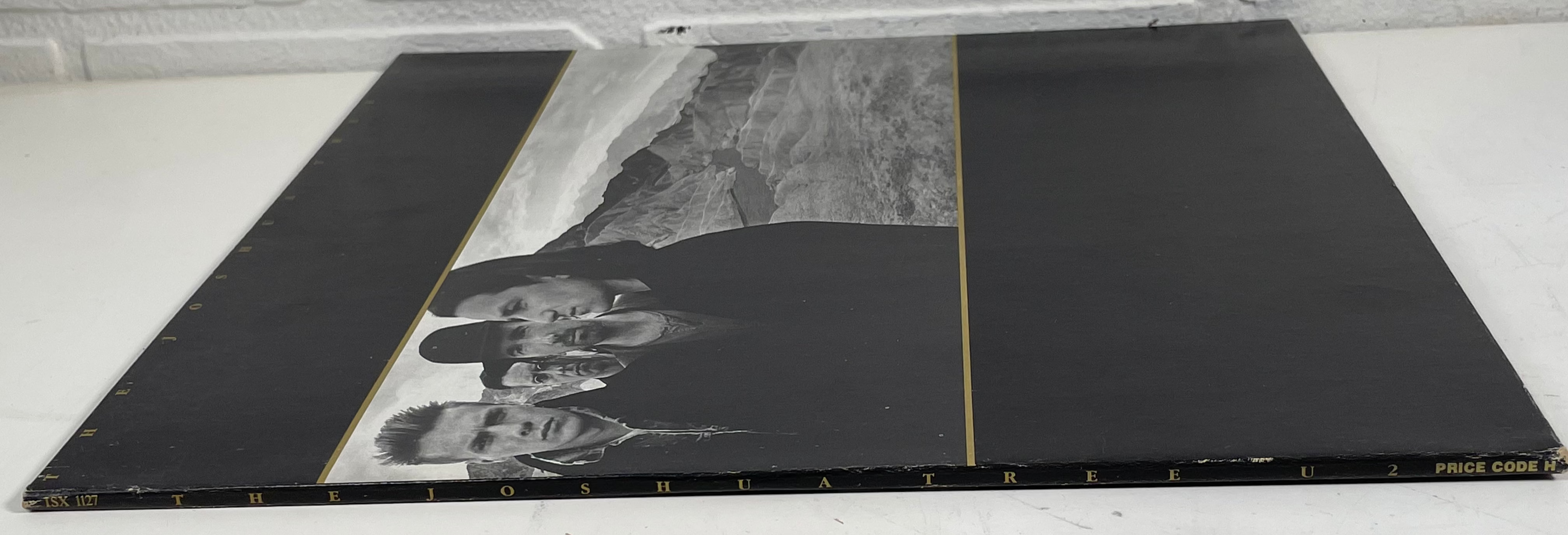 U2 – The Joshua Tree (1987, premier pressage canadien, ISX 1127) Pochette : NM, Album M