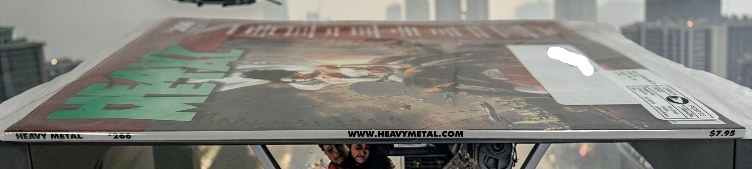 Heavy Metal Magazine #266 January 2014 featuring Dave Seeley cover art. Factory polybagged unread copy with original mailing wrapper and fantasy artwork.