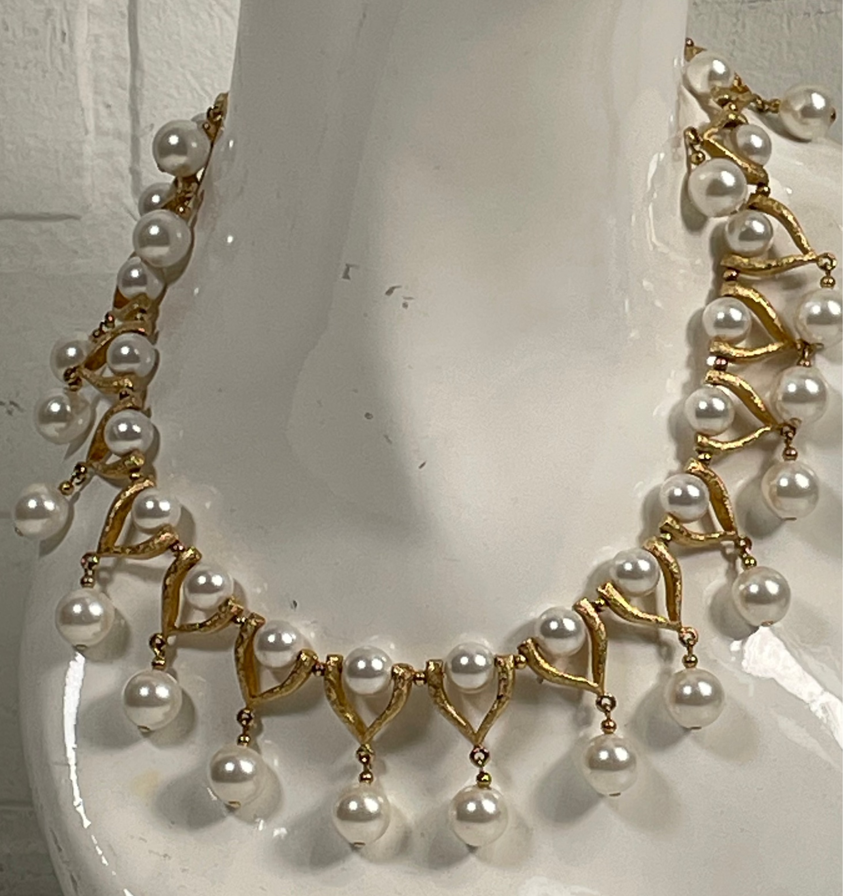 Vintage 1950s François Faux Pearl Necklace – Textured Gold Tone Fringe