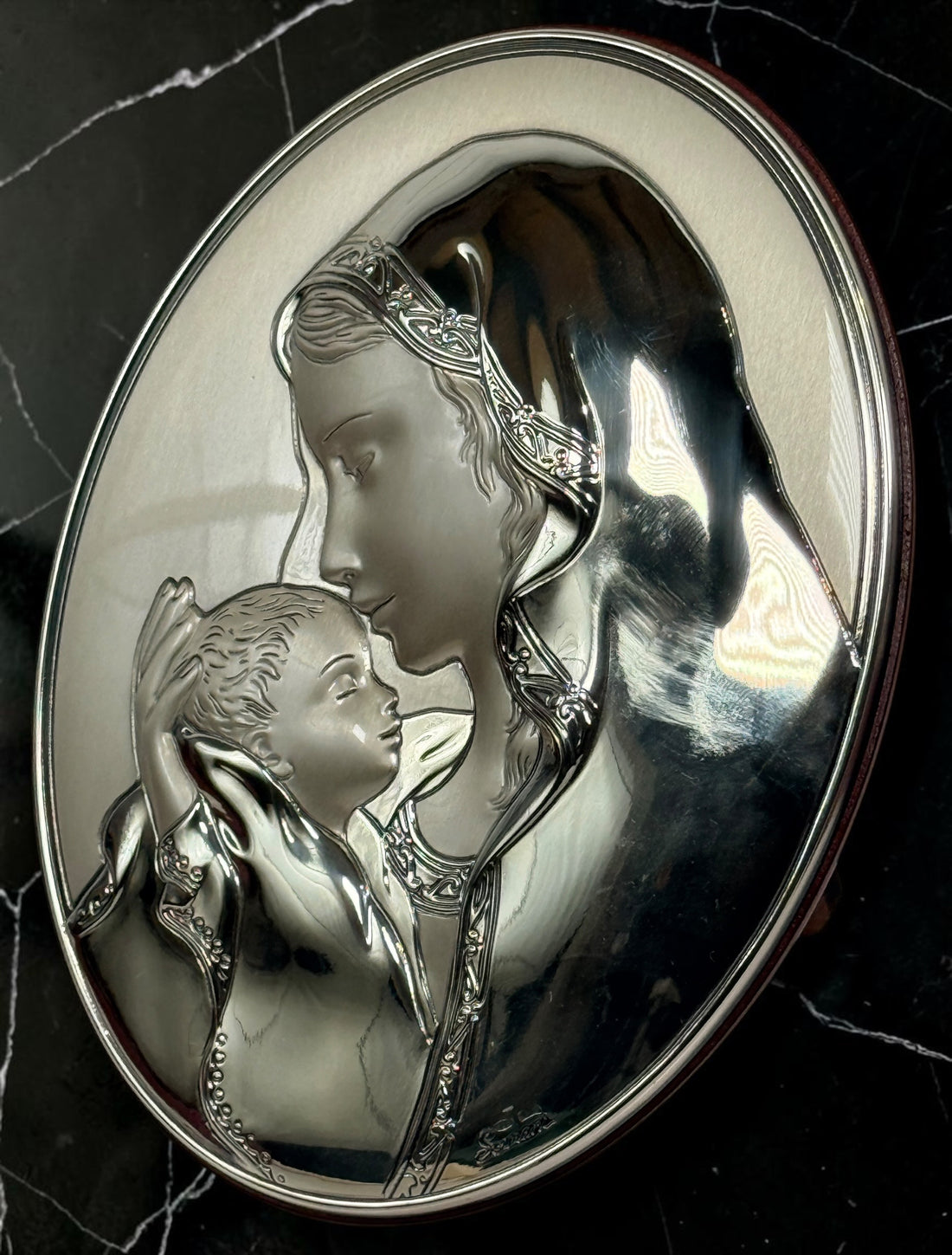 Sovrani Madonna and Child 925 silver overlay plaque made in Italy. Religious wall or tabletop display with original box and pouch included.