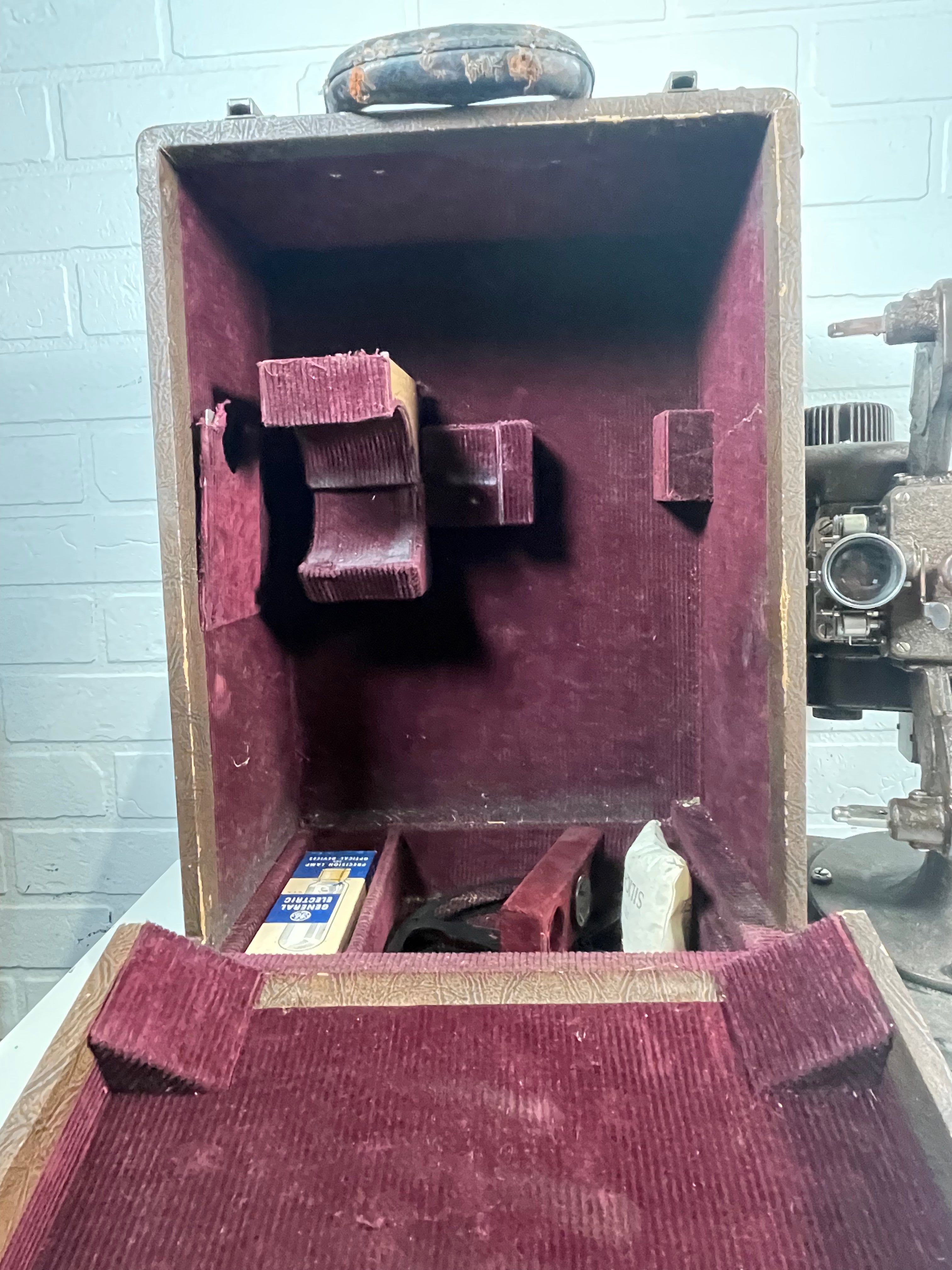 1930s Bell & Howell Filmo Model U 16mm Movie Projector