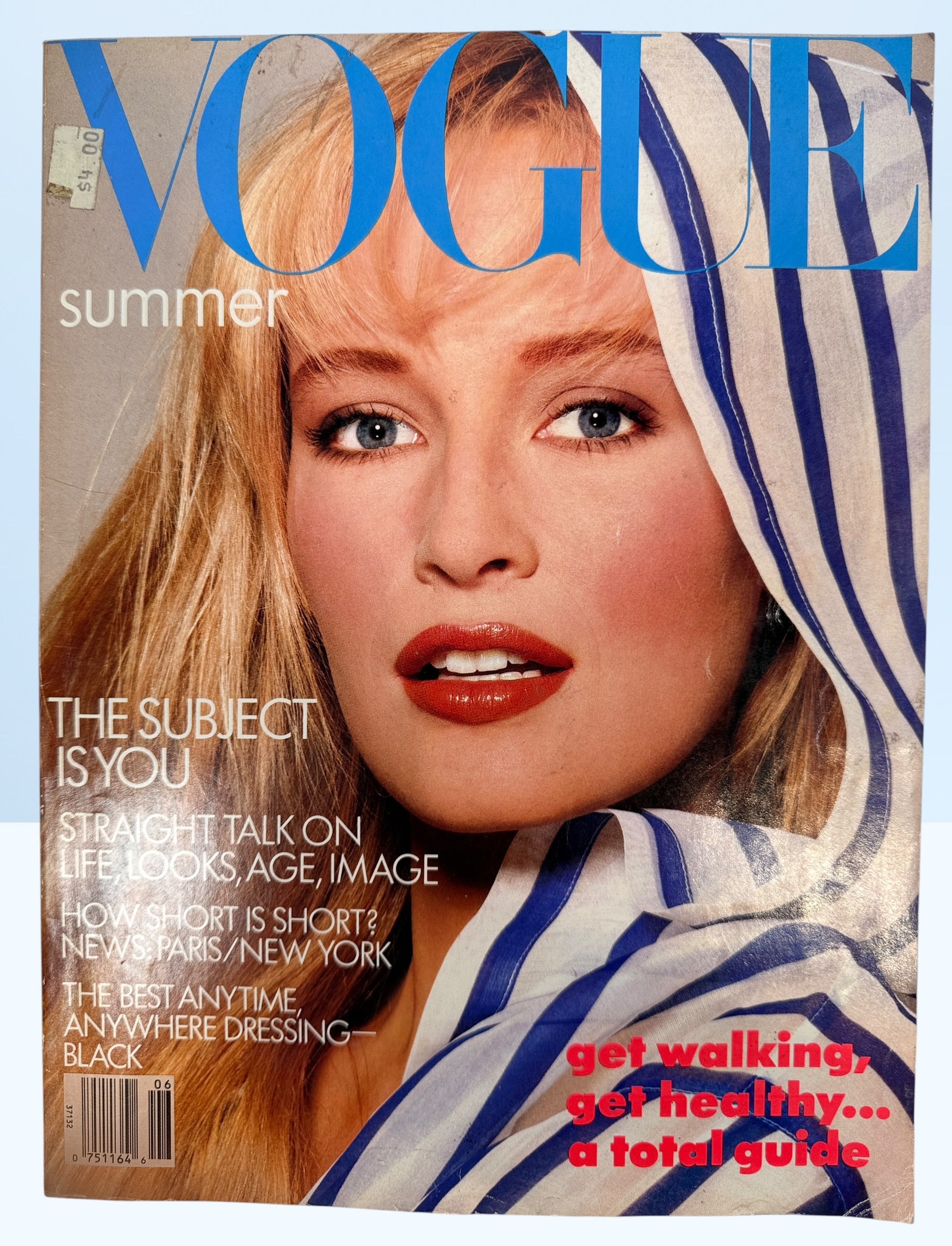 Original Vogue Magazine June 1987 featuring Paris and Milan runway collections, luxury fashion advertising, beauty features and iconic late-1980s style.