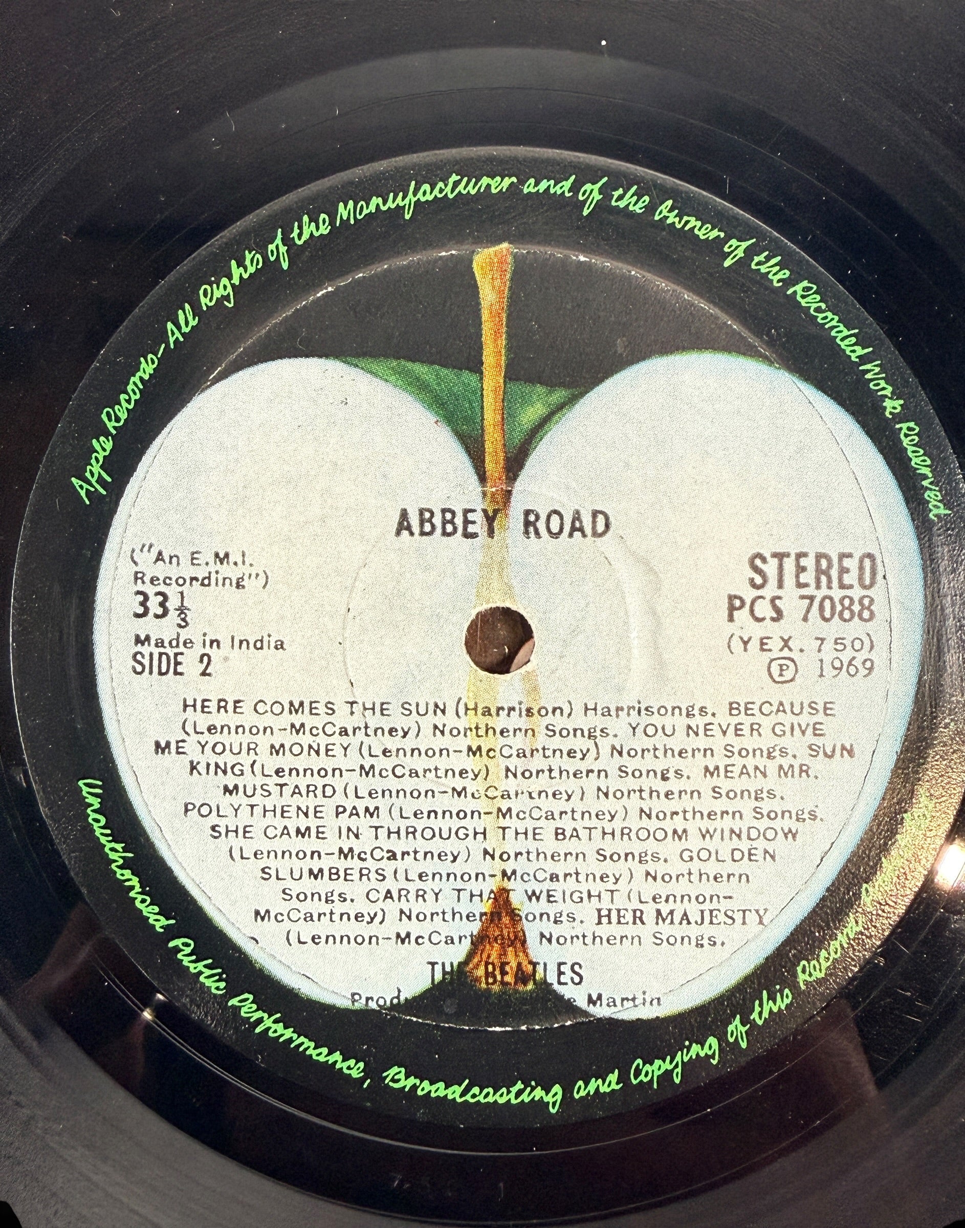 Original Indian pressing of The Beatles Abbey Road on Apple Records PCS 7088. Rare EMI India stereo LP with iconic cover, highly collectible for Beatles fans worldwide.