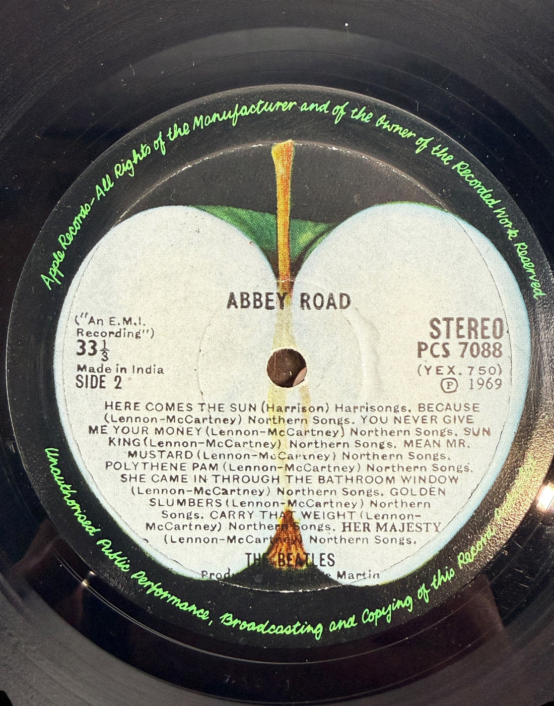 Original Indian pressing of The Beatles Abbey Road on Apple Records PCS 7088. Rare EMI India stereo LP with iconic cover, highly collectible for Beatles fans worldwide.