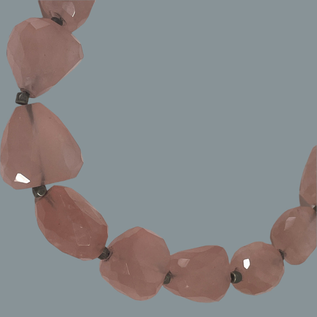 Collier en quartz rose – Perles de pierres précieuses à facettes, enfilées à la main, style vintage