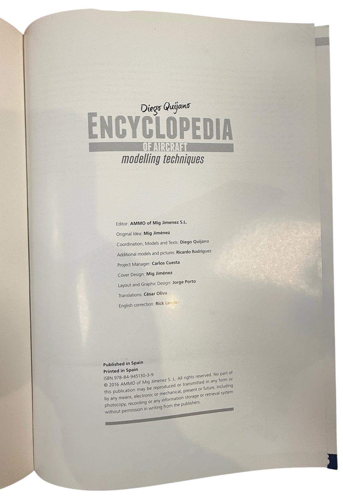 Complete 6-volume Encyclopedia of Aircraft Modelling Techniques by Diego Quijano. AMMO of Mig Jimenez aircraft modelling reference book set, printed in Spain.