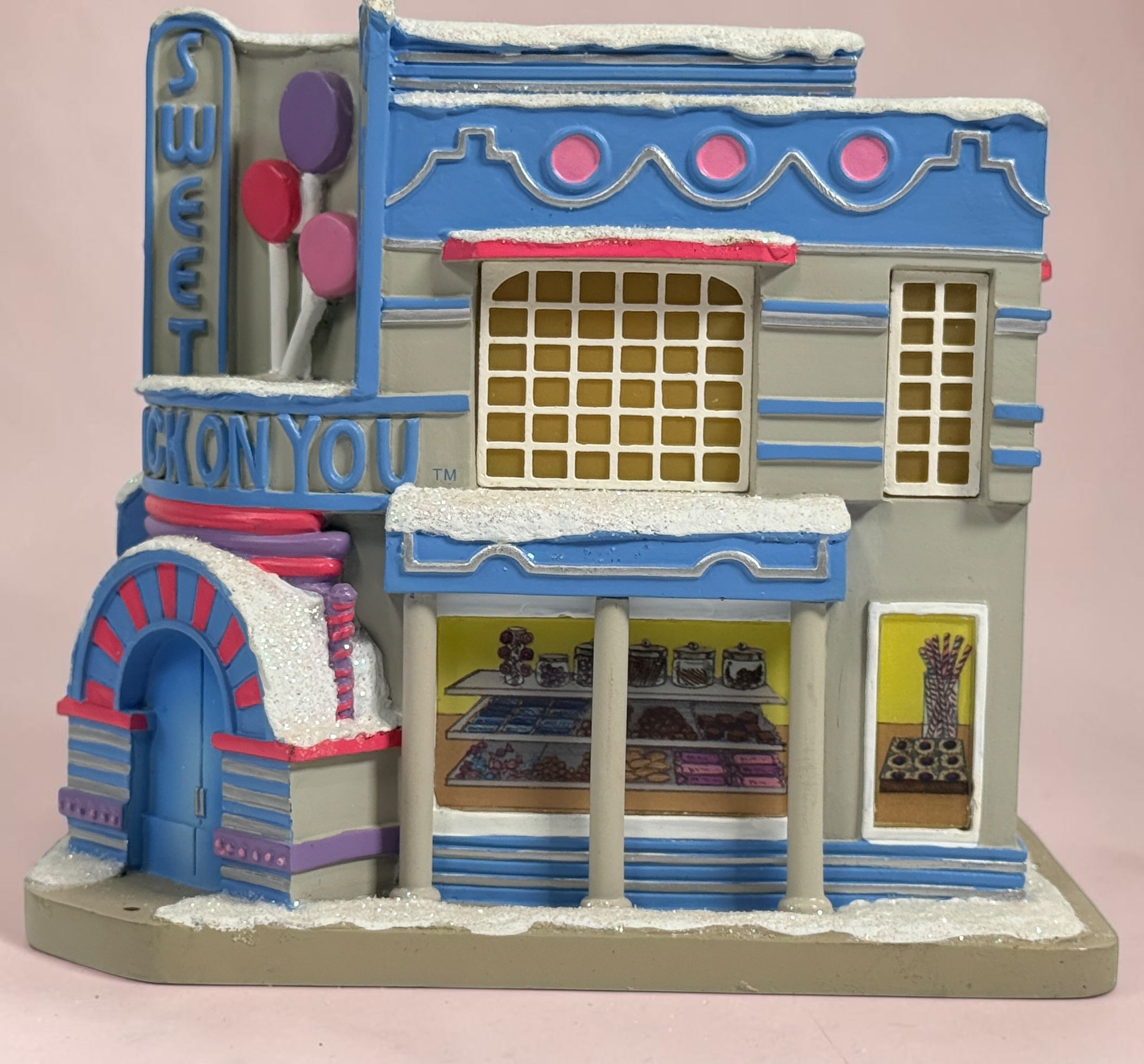Retired 2006 Hawthorne Village Elvis Presley Stuck On You Candy Shop from the Rock ‘n’ Roll Holiday Village collection. Light cord not included.