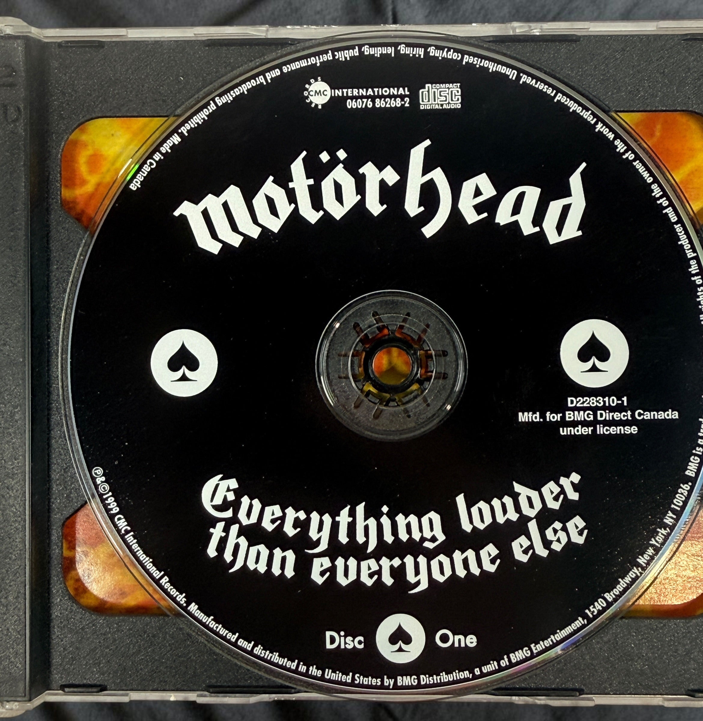 Original 1999 Motörhead&nbsp;Everything Louder Than Everyone Else 2-CD live album featuring Lemmy. Complete BMG Direct Canada edition with original artwork.