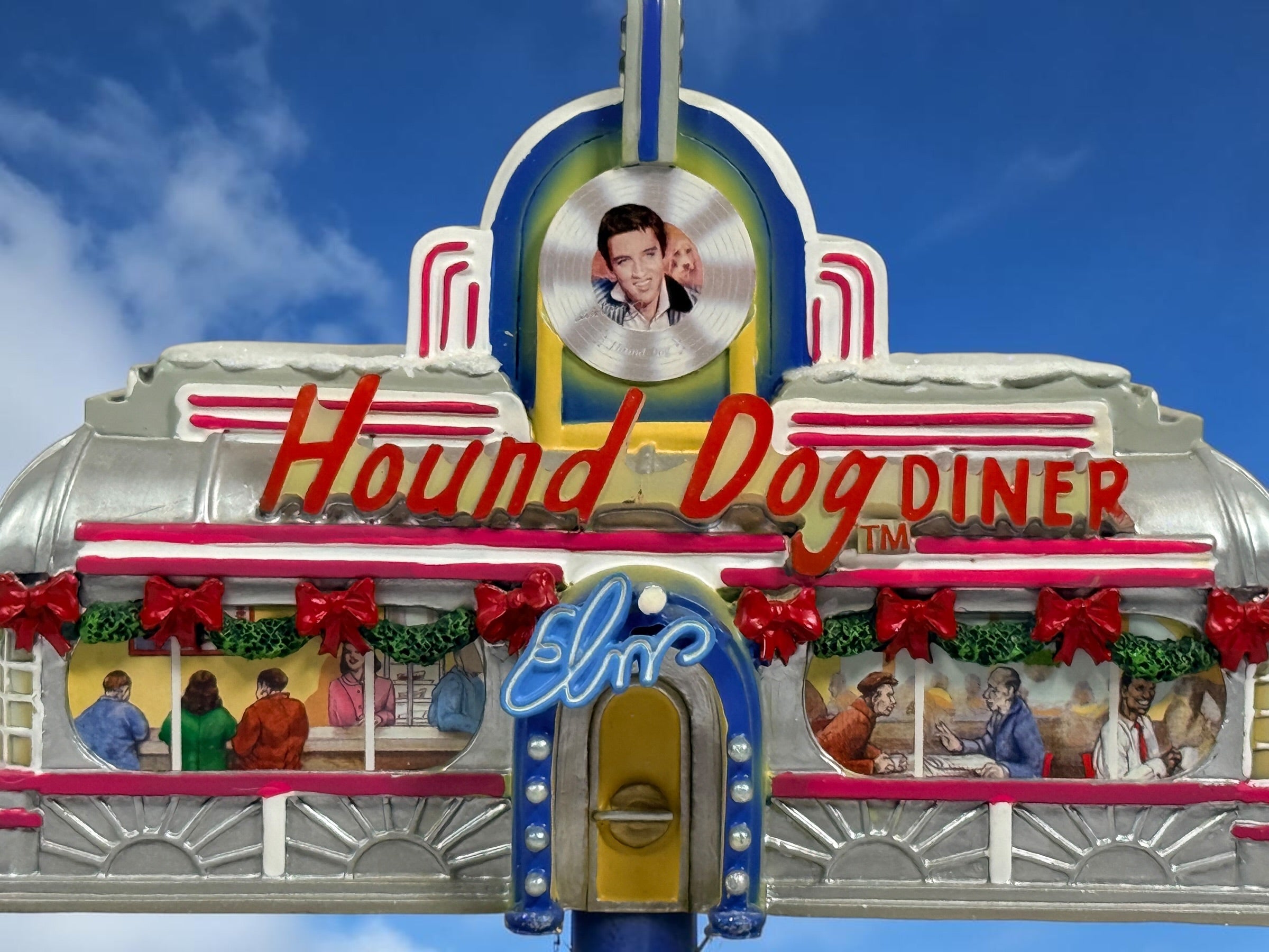 Retired Hawthorne Village Elvis Presley Hound Dog Diner Christmas village building. Detailed illuminated collectible in very good condition. Light cord not included.