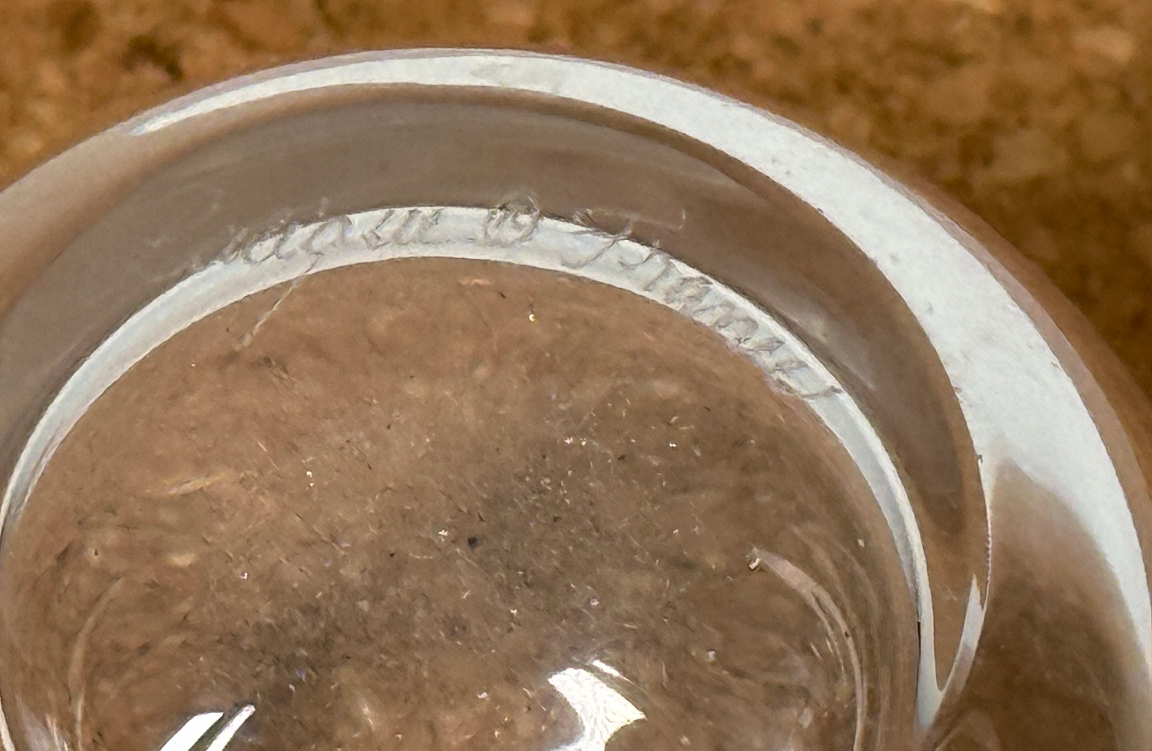 Hand-signed Lalique France crystal perfume bottle with stopper. Clear lead crystal, elegant minimal design, excellent condition. Ships worldwide from Montreal.