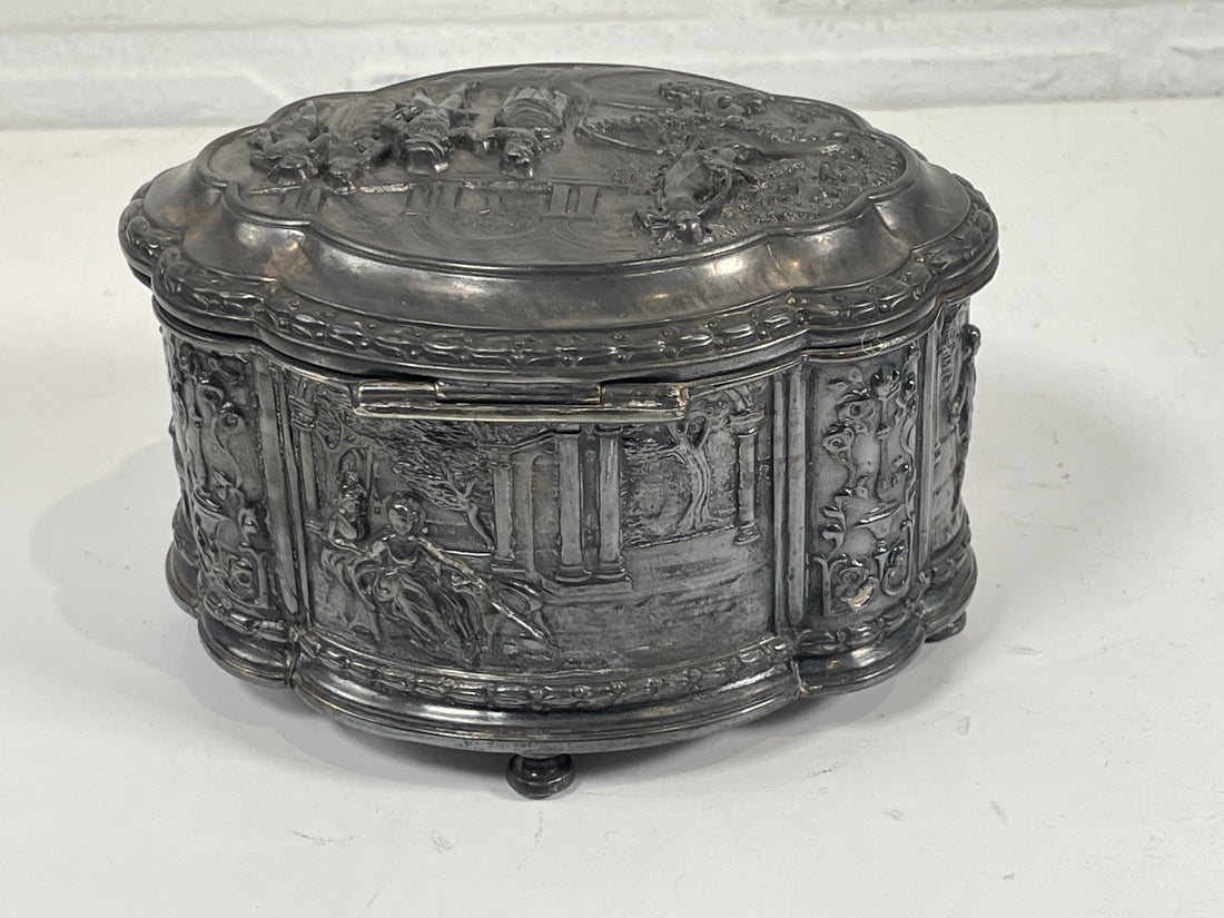 Coffret à bijoux vintage en métal argenté – Motif de cour rococo – Doublure en velours