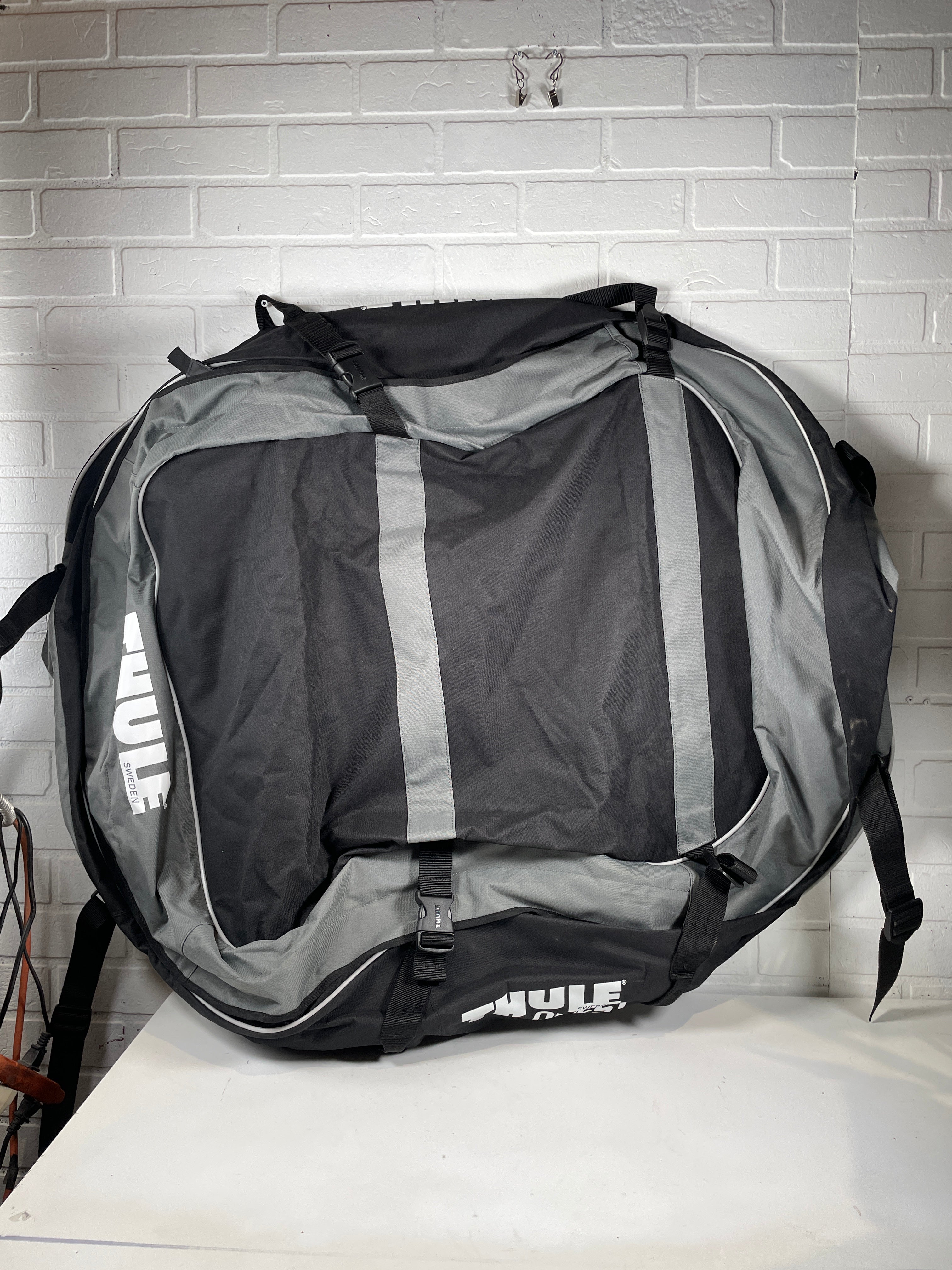 Thule Quest Soft Rooftop Cargo Bag – 13 cu ft, Collapsible, 600D Nylon