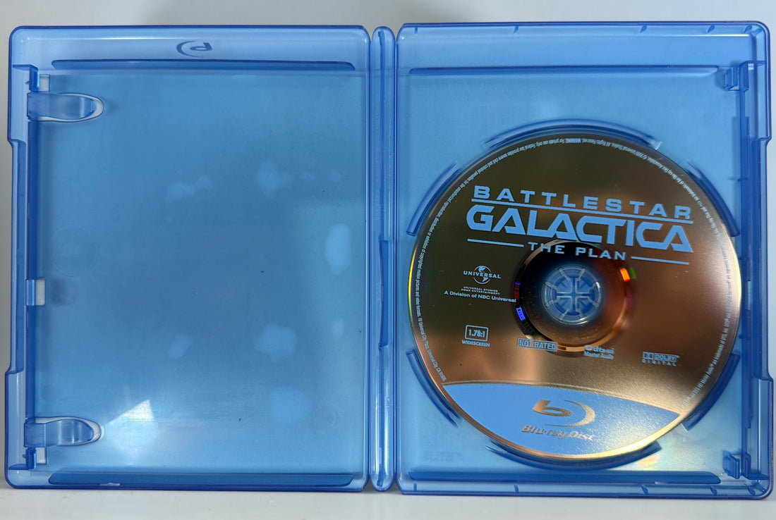 Complete Battlestar Galactica Blu-ray box set including Seasons 1–4 and The Plan. Original collector edition with slipcase. Tested and fully functional.