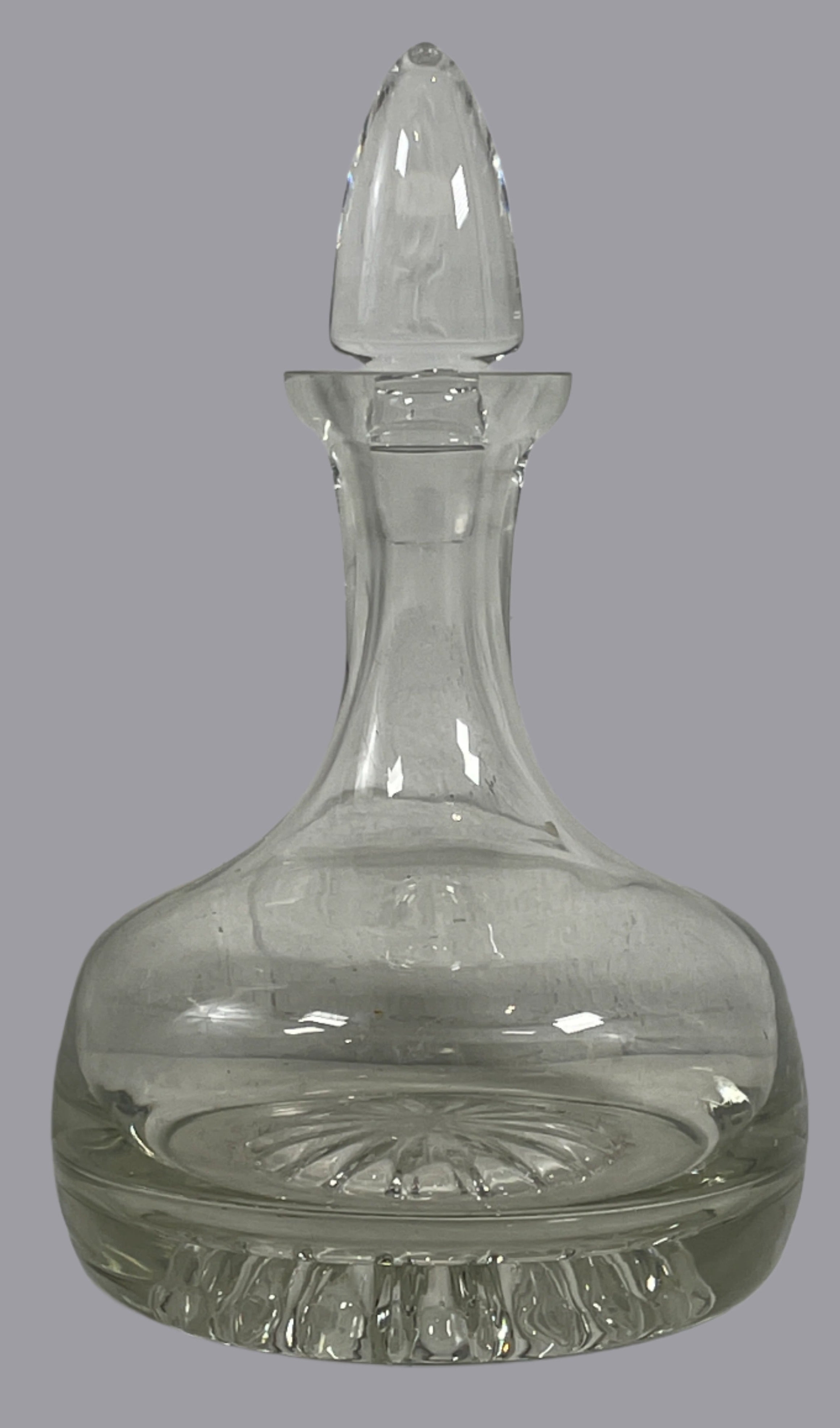 Vintage Crystal Wine Decanter with Stopper – Starburst Base, Mid-Century Modern