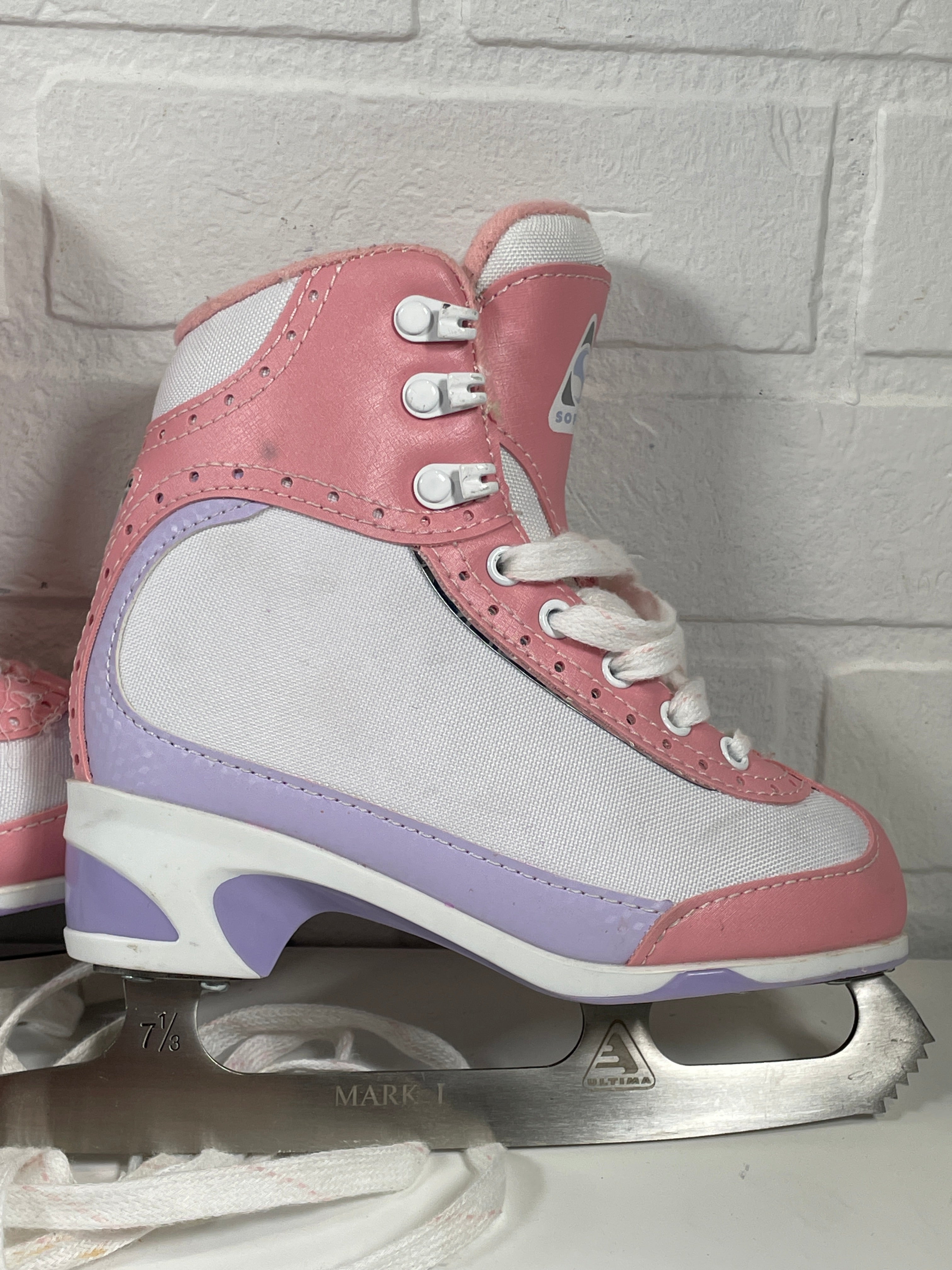 Jackson SoftSkate Children’s Figure Skates – Size 12J – White – Ultima Mark I Blades