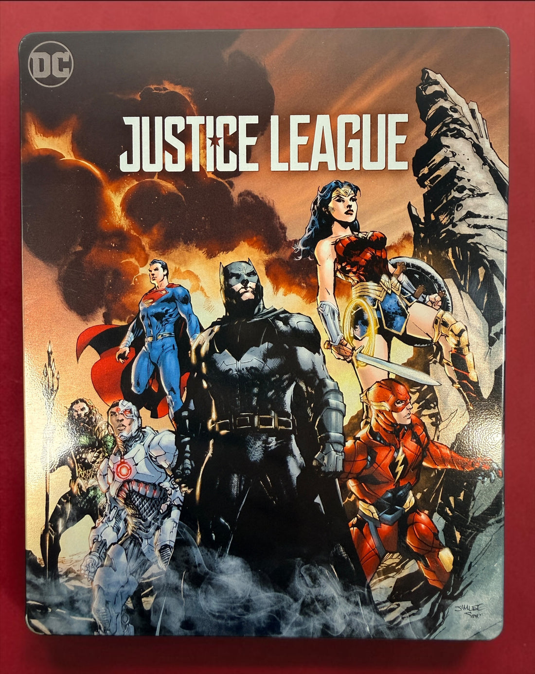 Justice League 2017 Limited Edition SteelBook featuring Jim Lee artwork. Includes 4K UHD and Blu-ray discs in collectible DC SteelBook packaging.