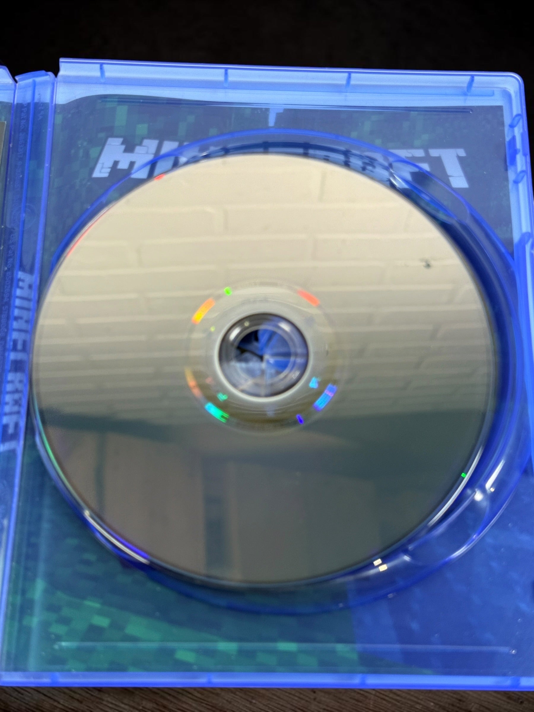 Complete Minecraft for PS4 with original case, game disc and Starter Pack insert. PS VR compatible. Very good pre-owned condition.