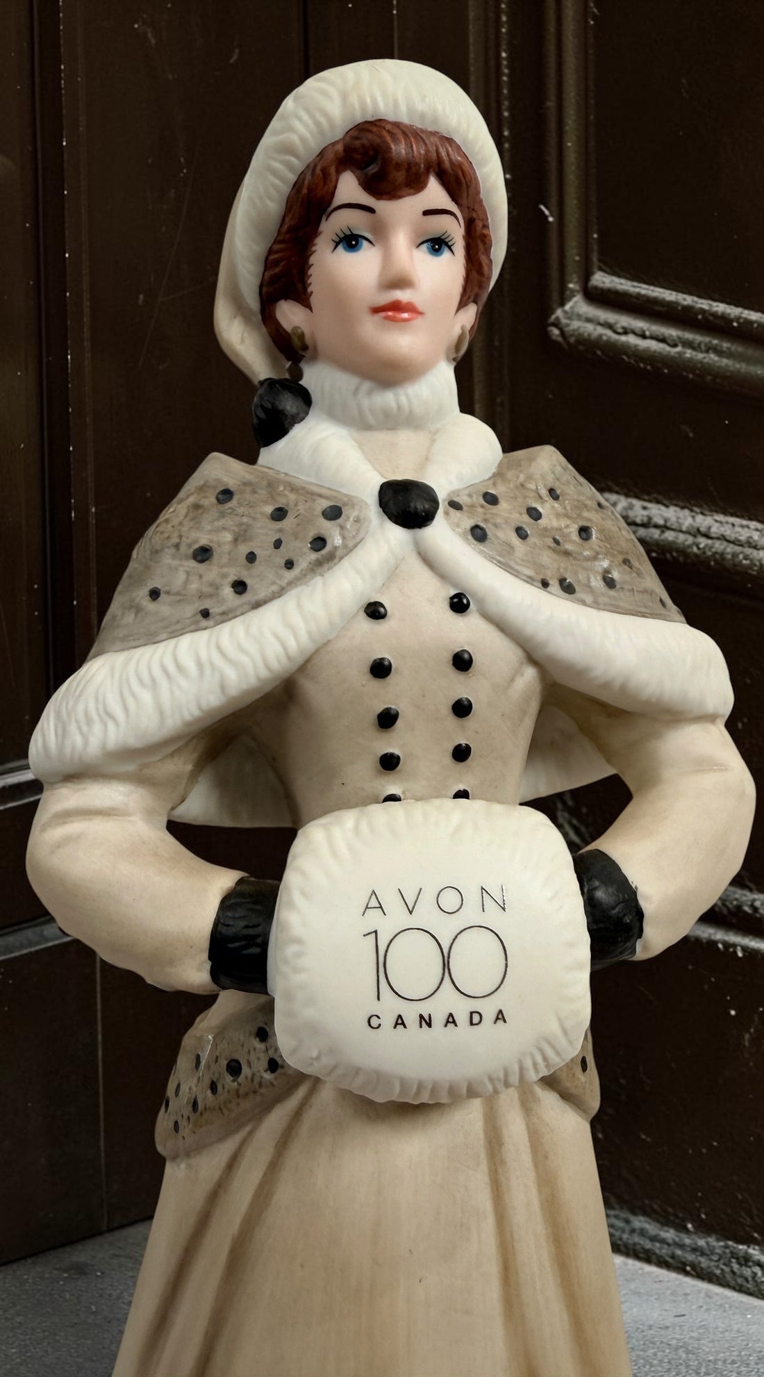Avon Canada, 2014-2015, 100th Anniversary Mrs. P.F.E. Albee Figurine Award