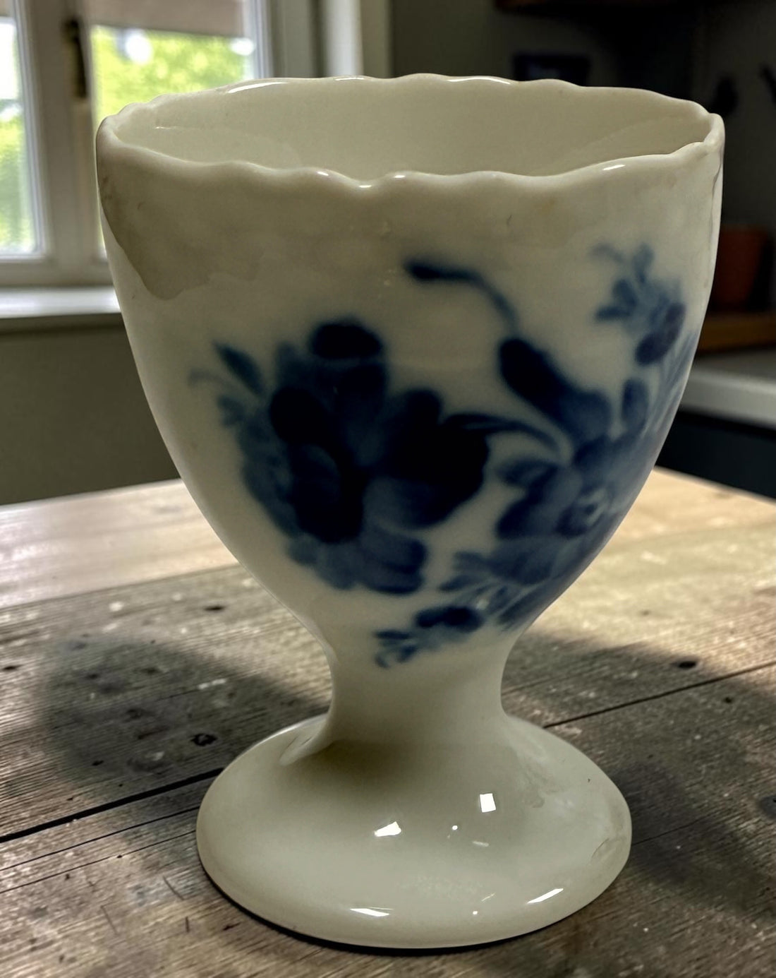 Vintage Royal Copenhagen Blue Flower 10/1568 porcelain egg cups, matching pair with hand-painted cobalt floral decoration, made in Denmark.