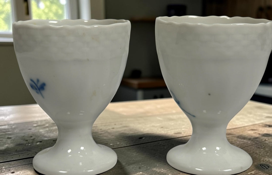 Vintage Royal Copenhagen Blue Flower 10/1568 porcelain egg cups, matching pair with hand-painted cobalt floral decoration, made in Denmark.