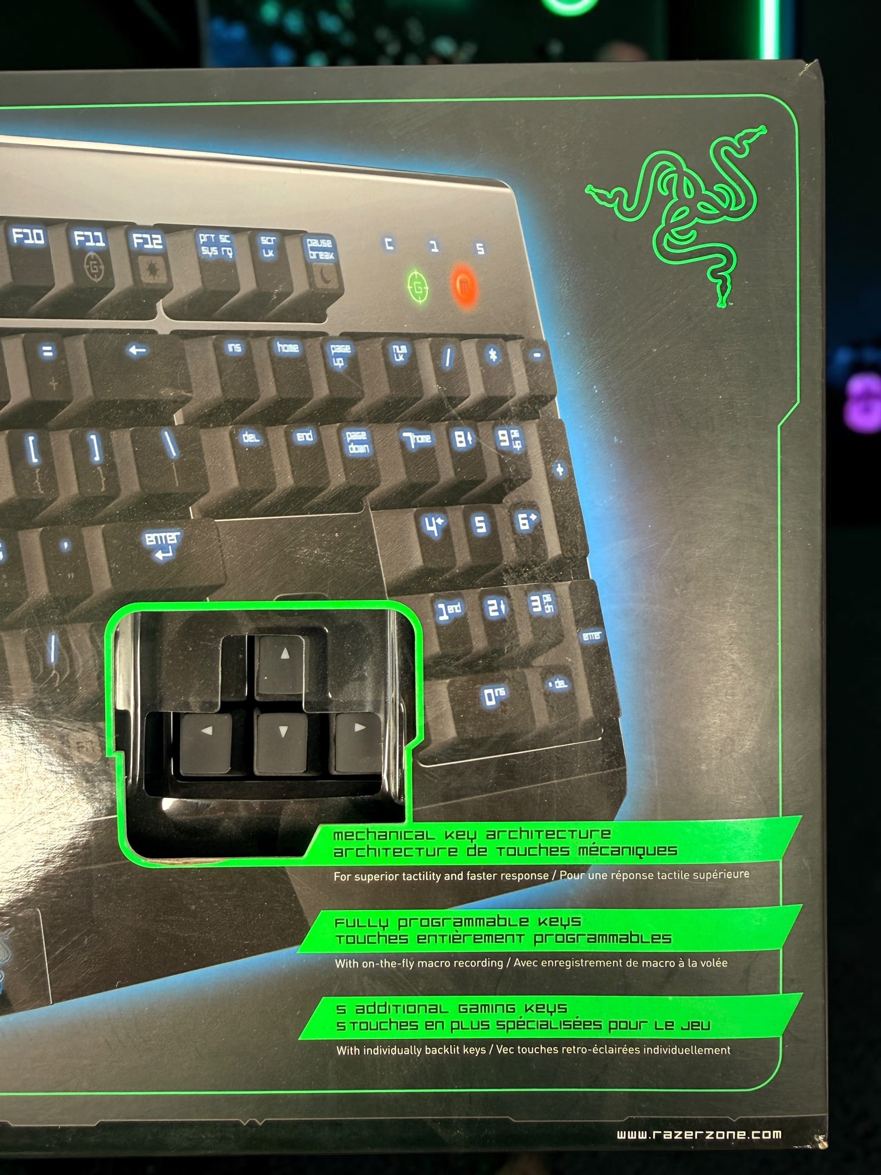 Razer BlackWidow Ultimate mechanical gaming keyboard with backlit keys, macro controls and original box. Early-generation Razer PC gaming keyboard