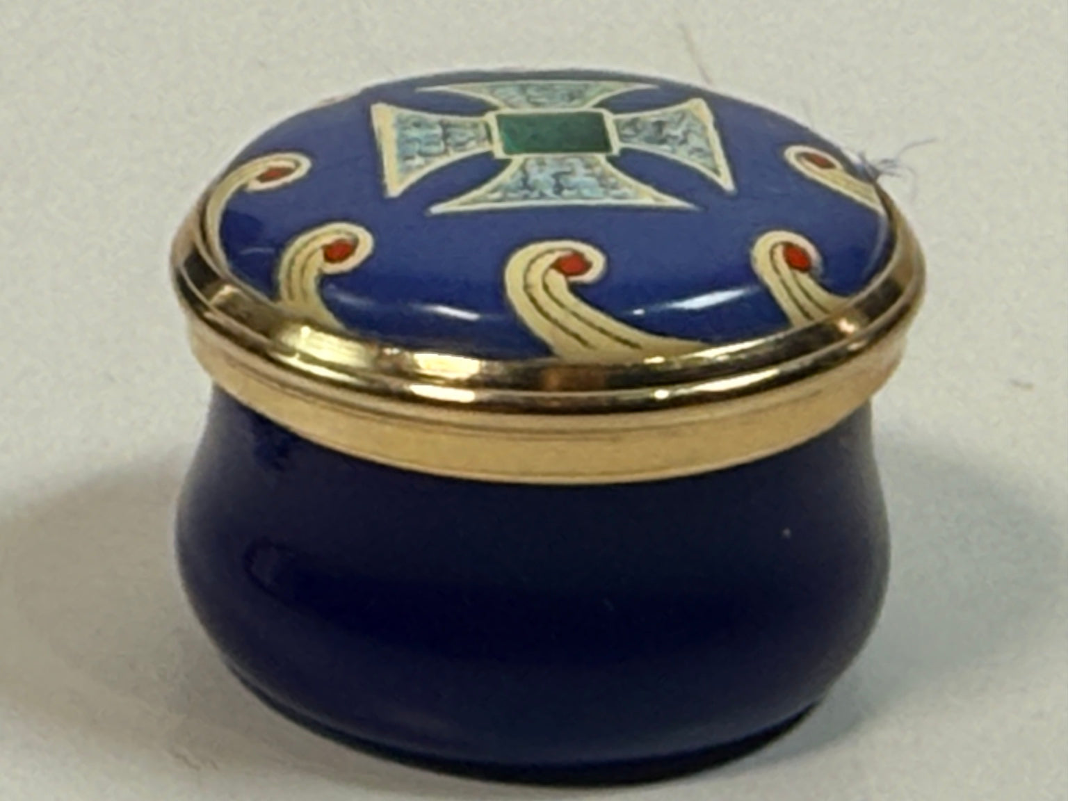 Halcyon Days Jewel House Tower of London enamel box – view 6