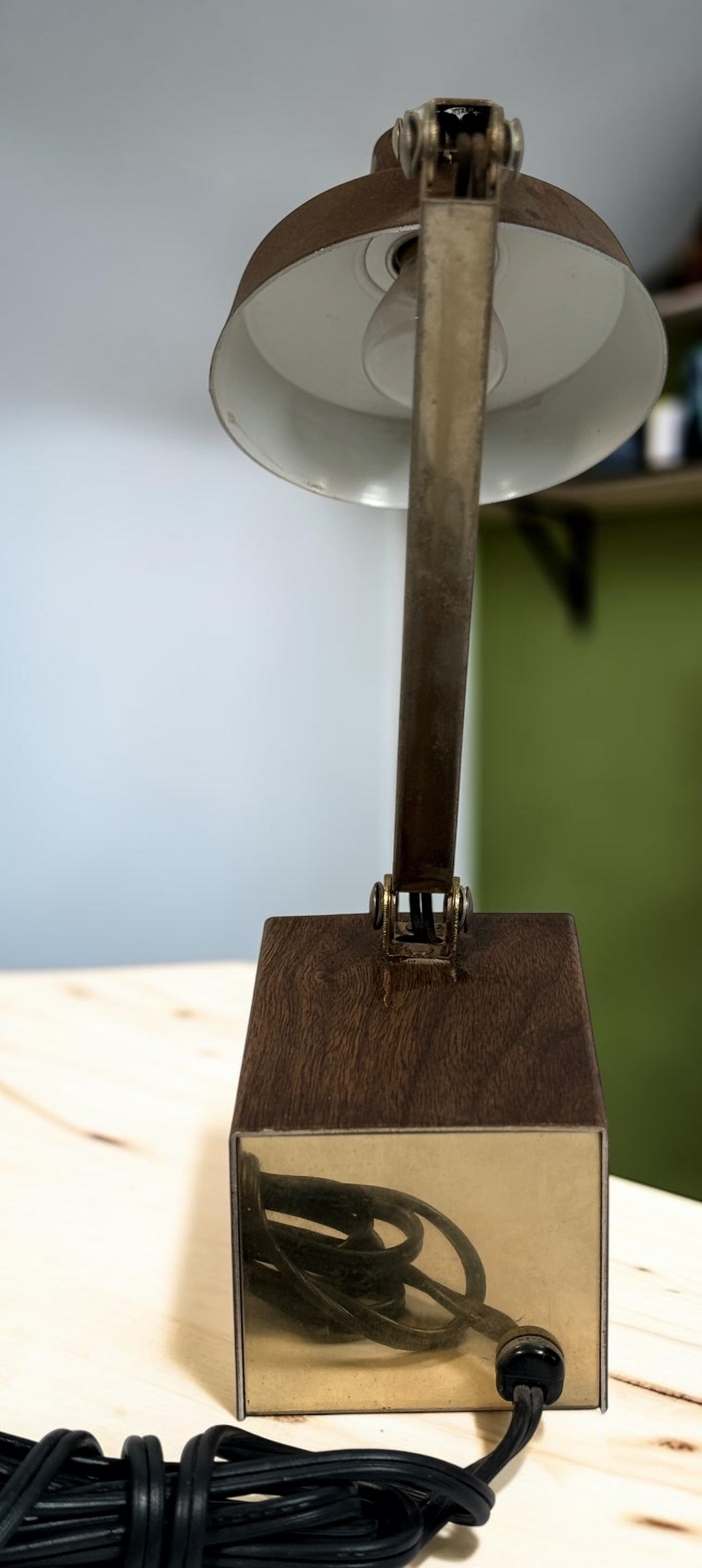 Vintage Tensor Adjustable Desk Lamp – Brass-Tone Arm, Made in USA